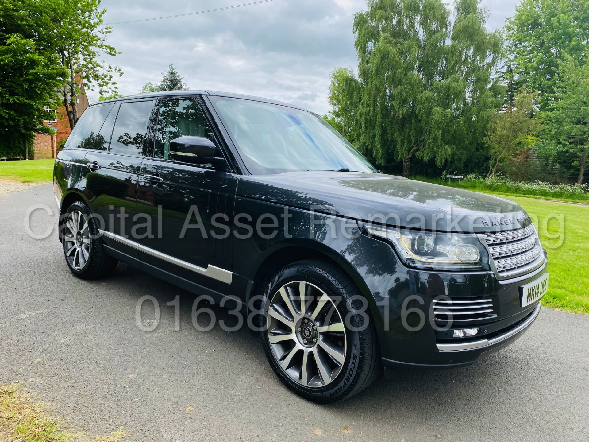 On Sale RANGE ROVER *VOGUE SE* SUV (2014 - NEW MODEL) '4.4 SDV8 - 8 SPEED AUTO' **MASSIVE SPEC** - Image 2 of 59