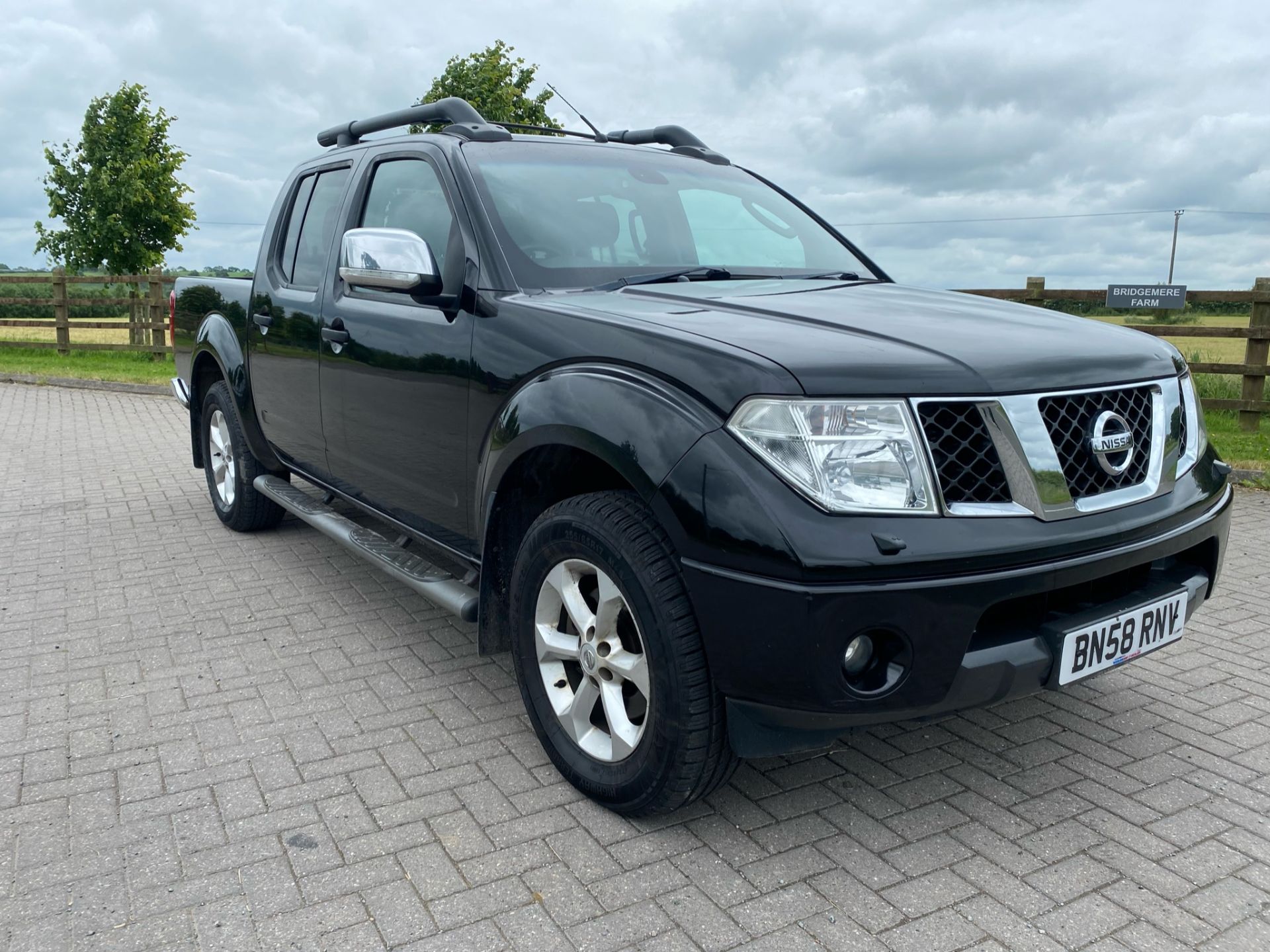 (On Sale) NISSAN NAVARA *AVENTURA* D/CAB PICK-UP (58 REG) '2.5 DCI - AUTO' *LEATHER & NAV* (NO VAT) - Image 3 of 26