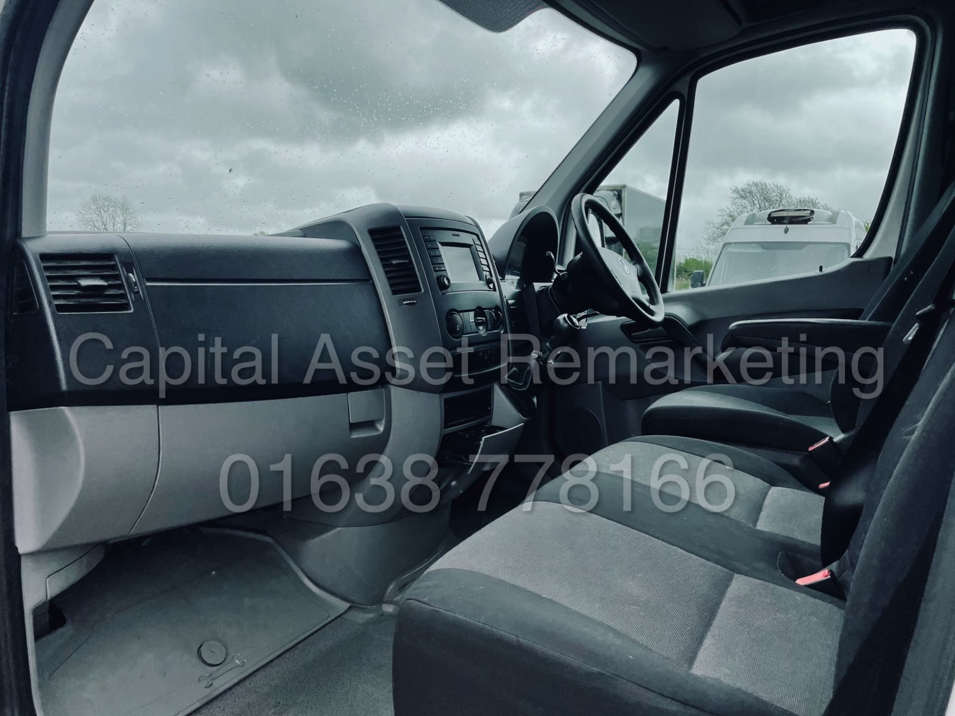 (On Sale) VOLKSWAGEN CRAFTER *LWB HI-ROOF* (2017 - EURO 6) '2.0 TDI BMT - 6 SPEED' *CRUISE CONTROL* - Image 20 of 39