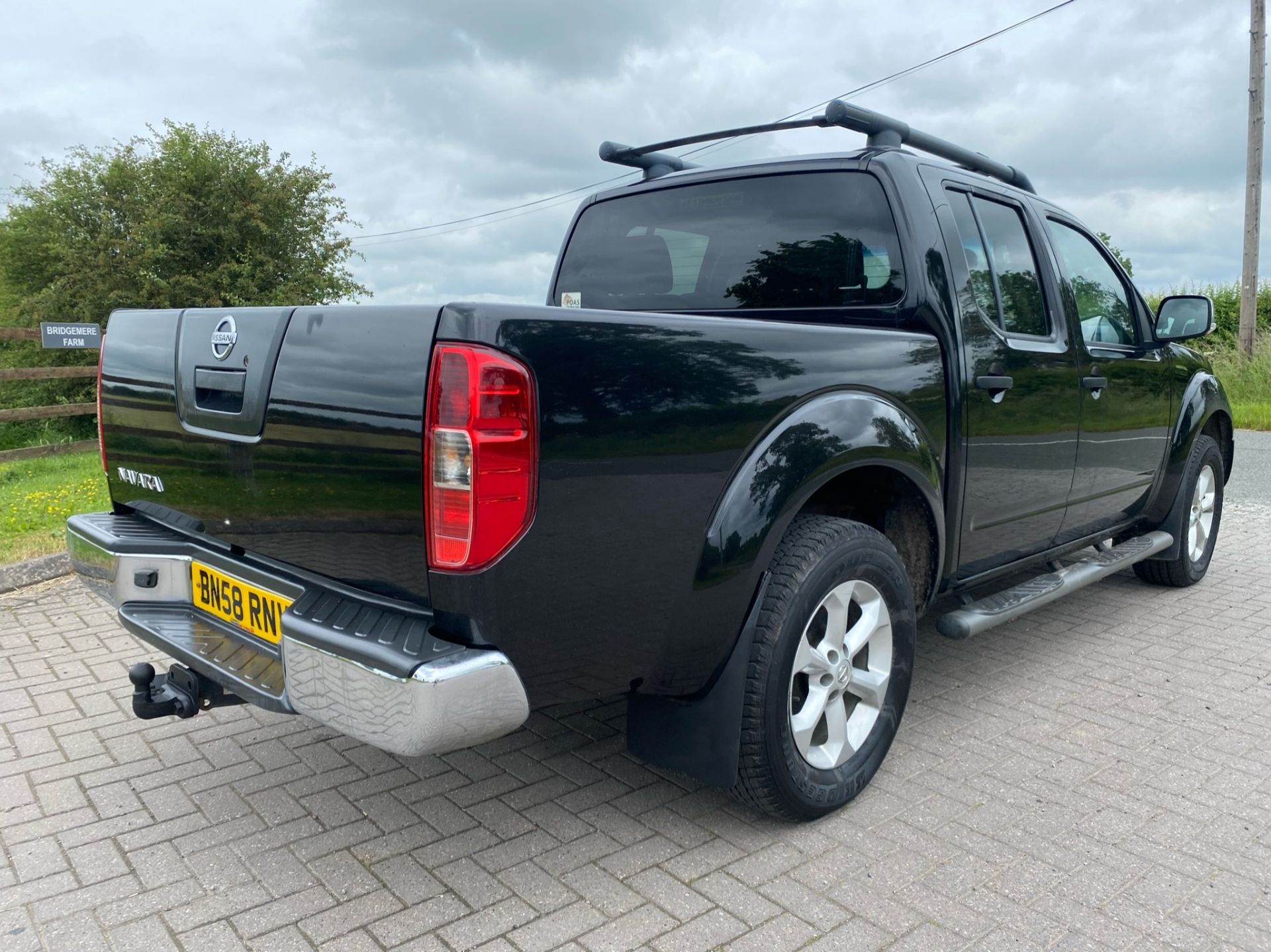 (On Sale) NISSAN NAVARA *AVENTURA* D/CAB PICK-UP (58 REG) '2.5 DCI - AUTO' *LEATHER & NAV* (NO VAT) - Image 14 of 26