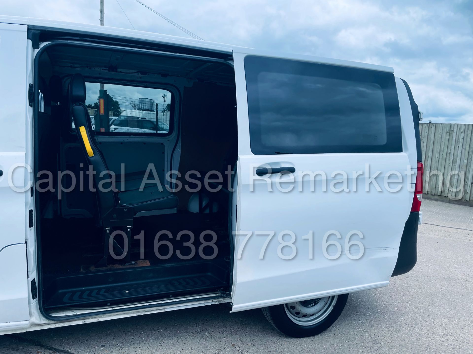 On Sale MERCEDES-BENZ VITO *LWB - PANEL VAN / CREW VAN* (2017 - EURO 6) '6 SPEED - CRUISE CONTROL' - Image 23 of 44