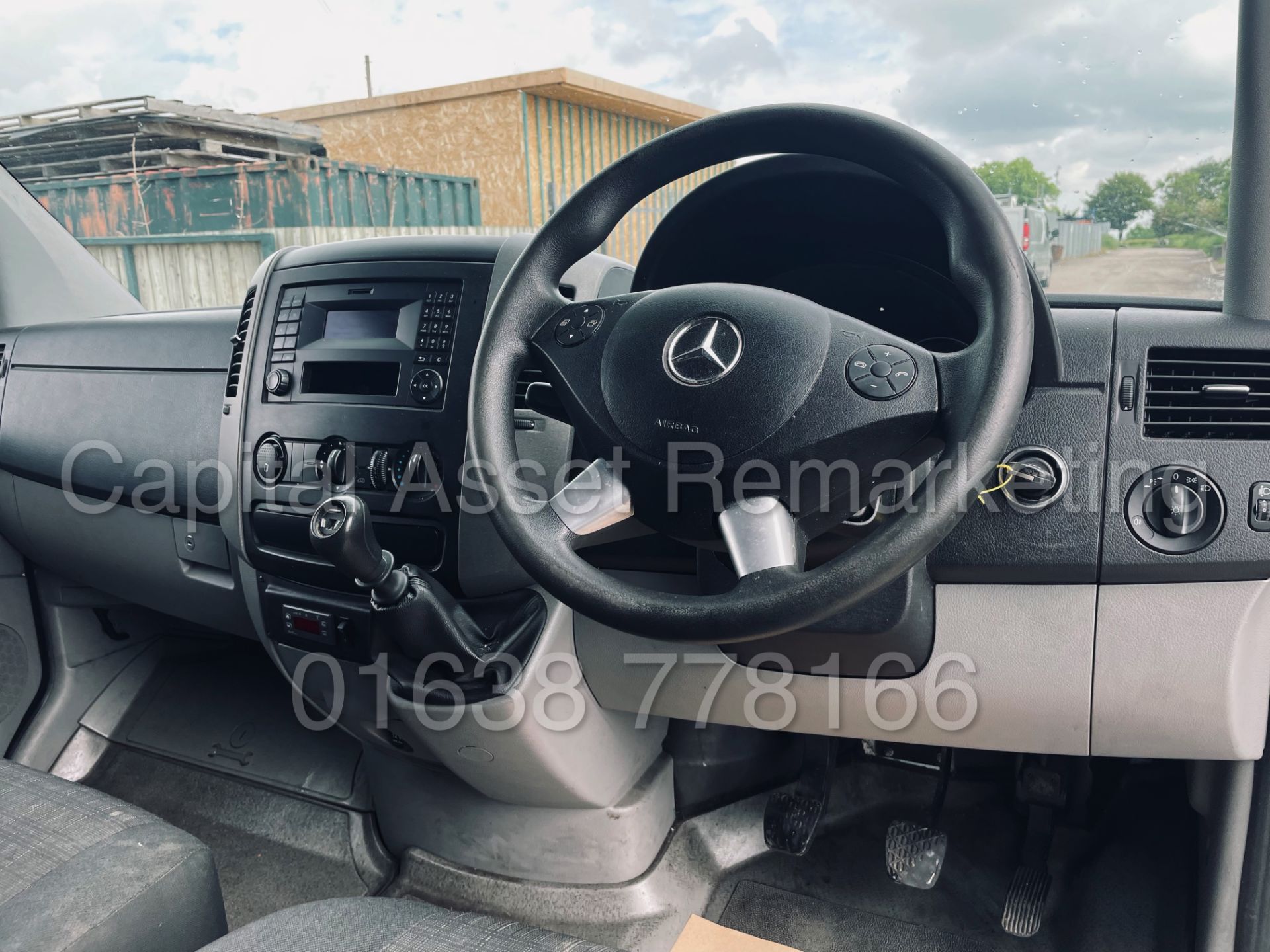 (On Sale) MERCEDES-BENZ SPRINTER 314 CDI *MWB HI-ROOF - FIRDGE / FREEZER VAN* (2018 - EURO 6) - Image 28 of 41