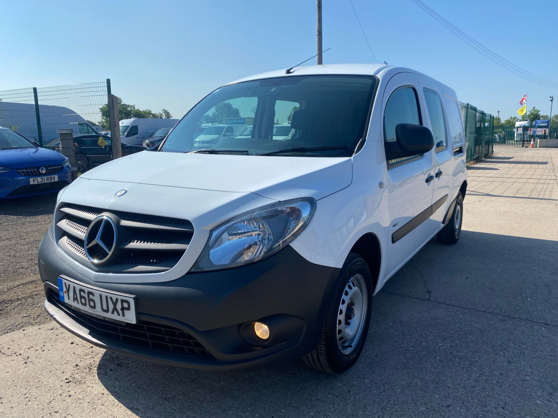 (On Sale) MERCEDES-BENZ CITAN 109 CDI *XLWB - 5 SETAER CREW VAN* (66 REG) *1 OWNER - FSH* (NO VAT) - Image 5 of 26