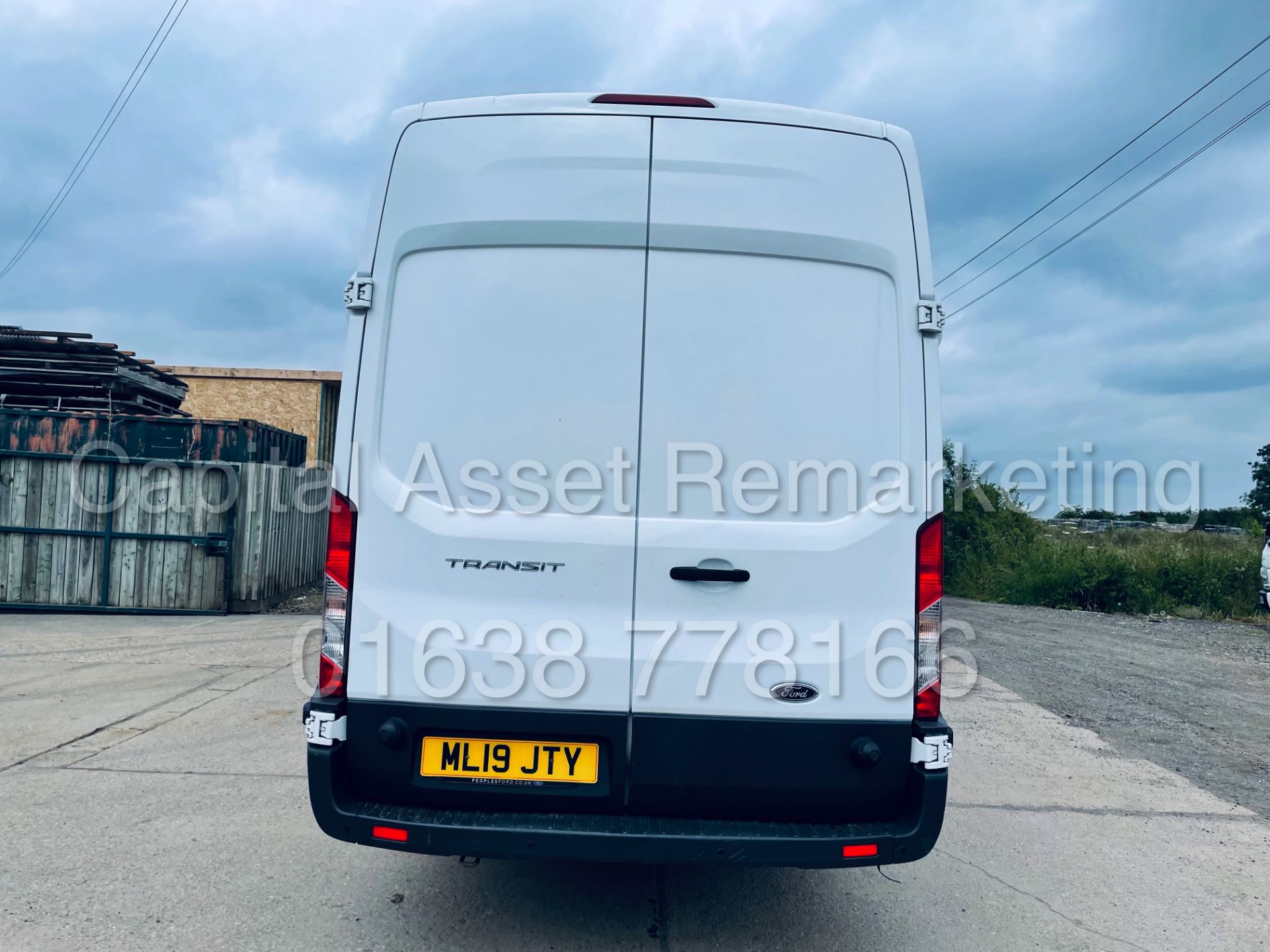 FORD TRANSIT 130 T350 *L4 - XLWB HI-ROOF* (2019 - EURO 6) '2.0 TDCI - 6 SPEED' (1 OWNER) *AIR CON* - Image 11 of 42