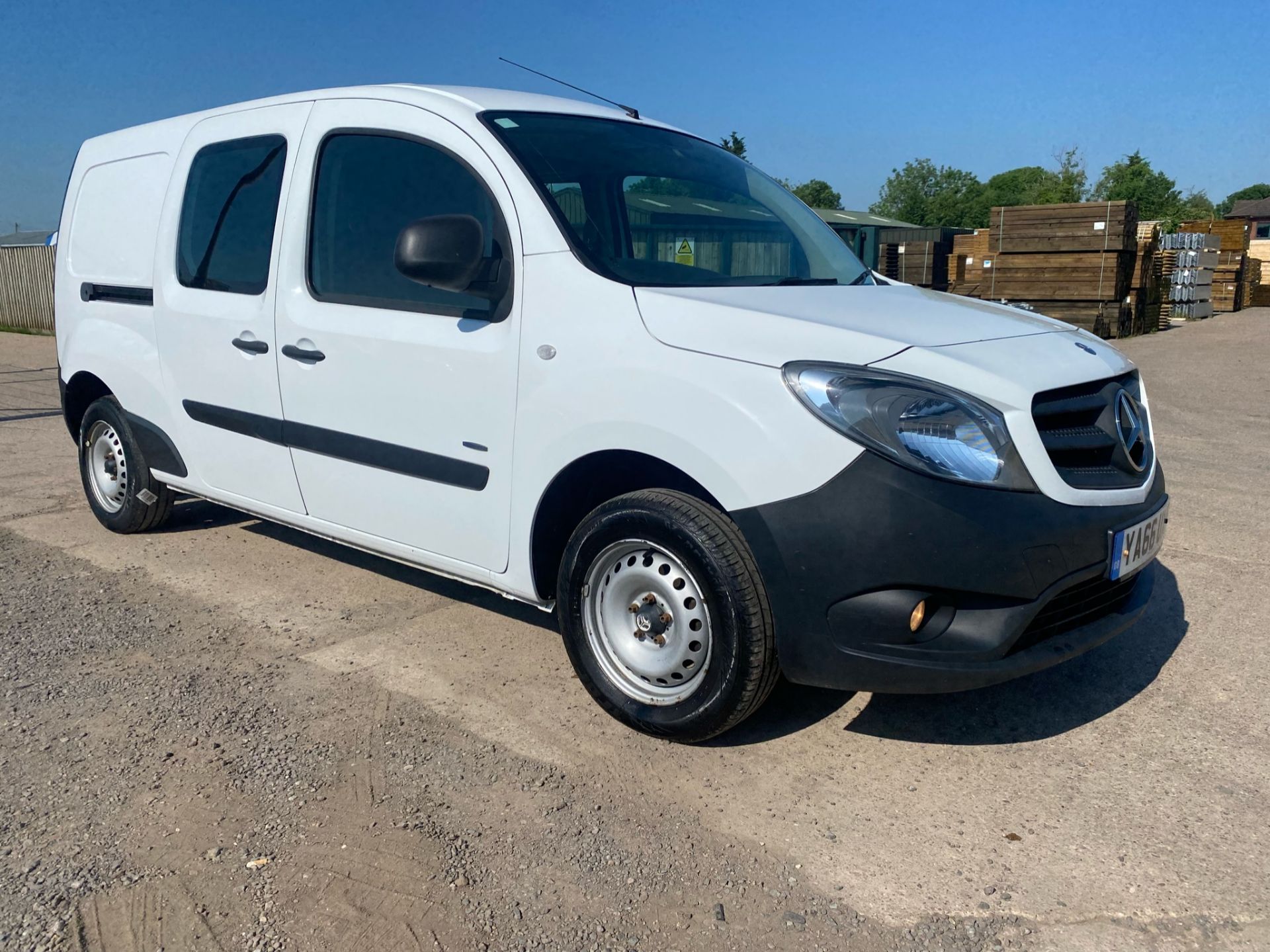 (On Sale) MERCEDES-BENZ CITAN 109 CDI *XLWB - 5 SETAER CREW VAN* (66 REG) *1 OWNER - FSH* (NO VAT)