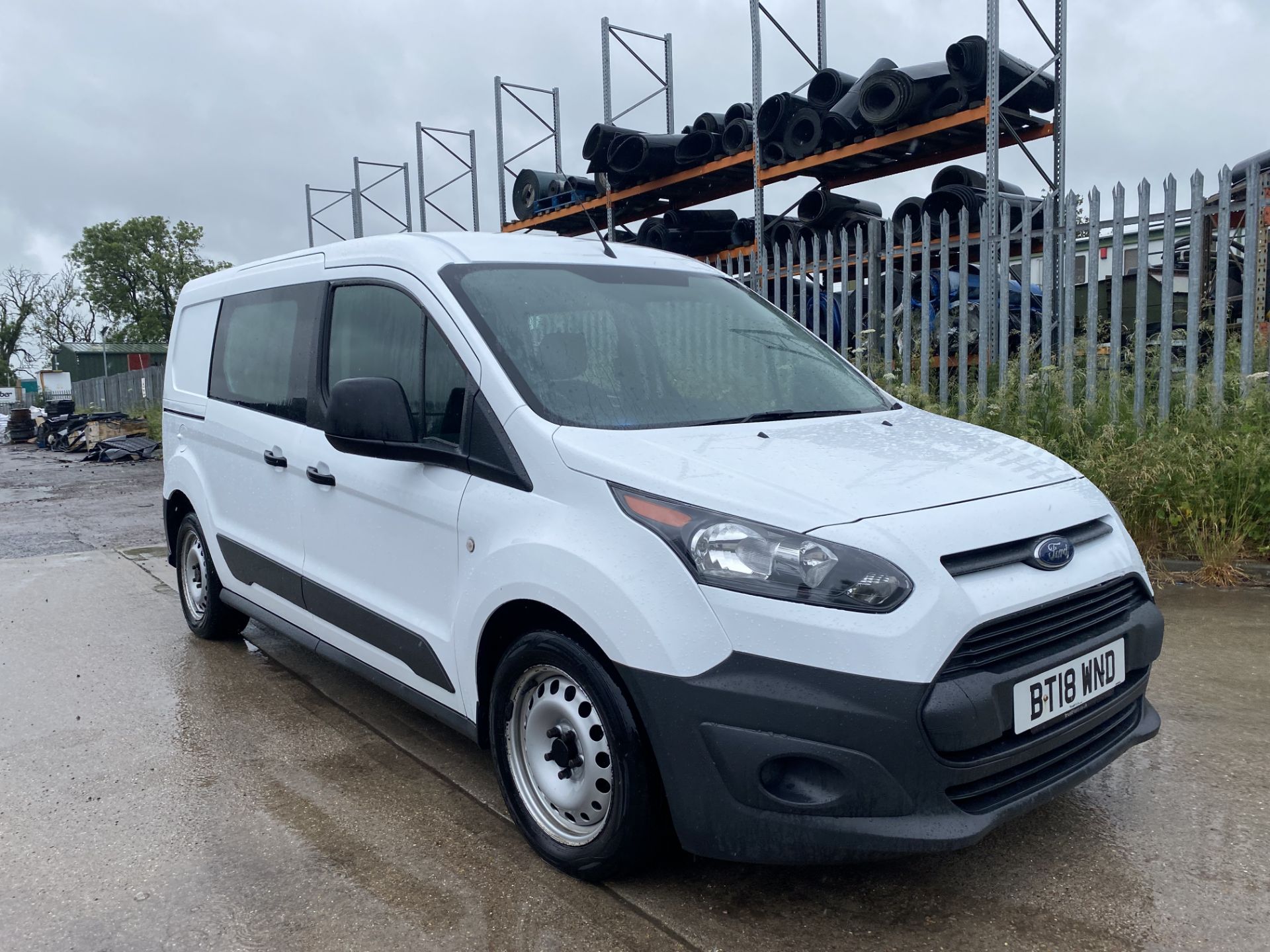 ON SALE FORD TRANSIT CONNECT T230L 1.5TDCI (100) "LWB 5 SEAT CREW VAN / DUALINER - 18 REG - AIR CON - Image 2 of 28