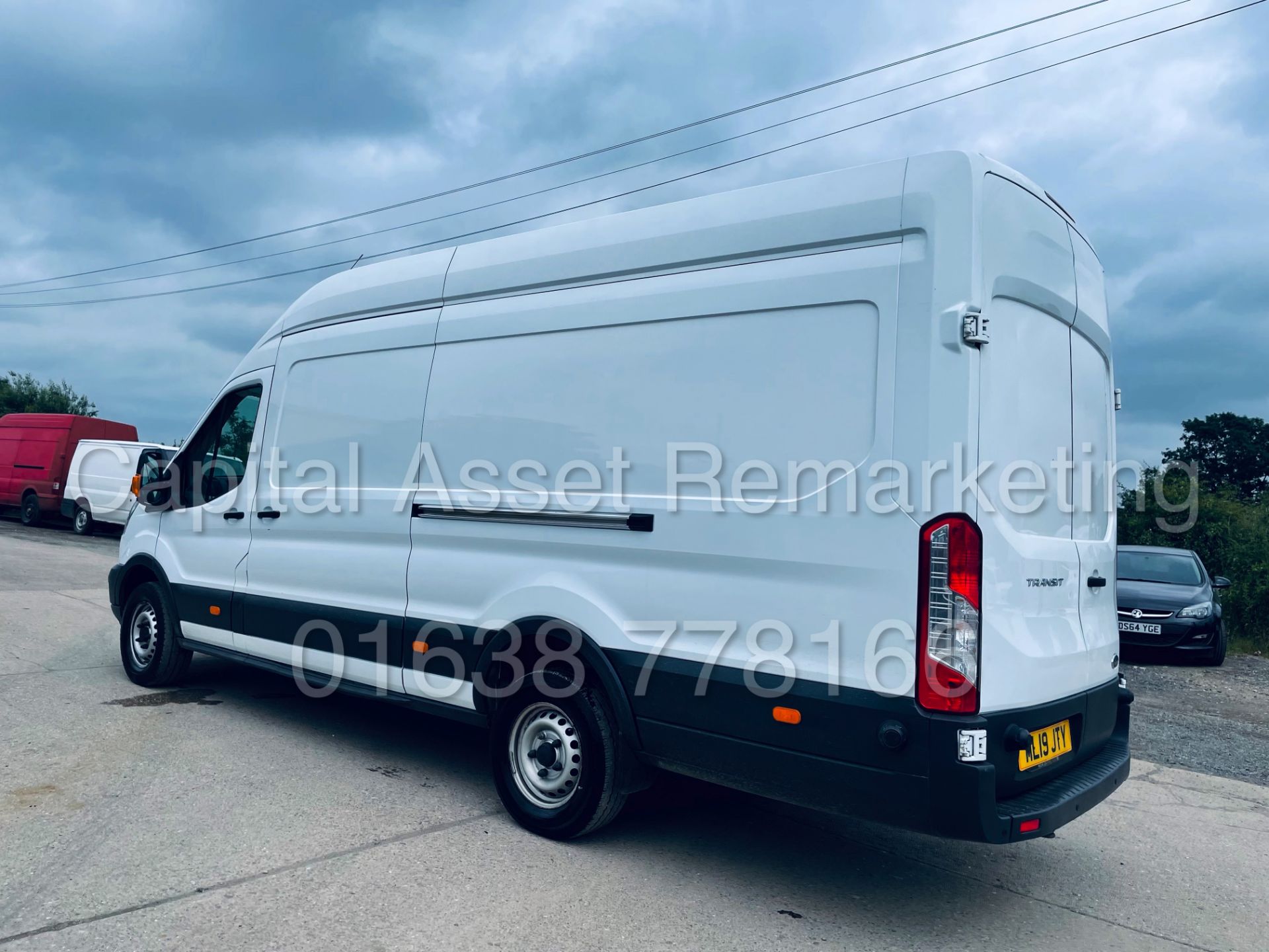 FORD TRANSIT 130 T350 *L4 - XLWB HI-ROOF* (2019 - EURO 6) '2.0 TDCI - 6 SPEED' (1 OWNER) *AIR CON* - Image 9 of 42