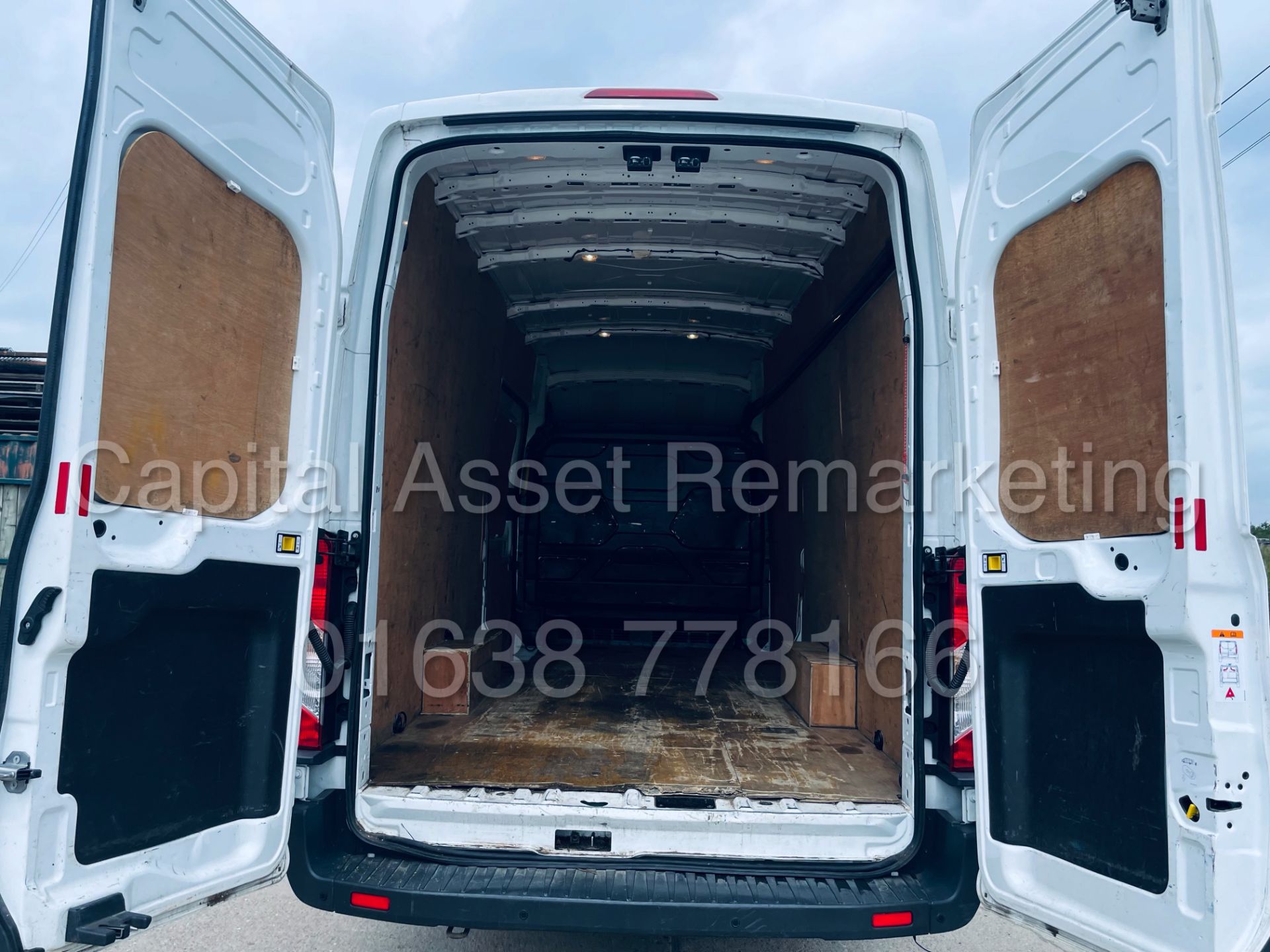 FORD TRANSIT 130 T350 *L4 - XLWB HI-ROOF* (2019 - EURO 6) '2.0 TDCI - 6 SPEED' (1 OWNER) *AIR CON* - Image 24 of 42