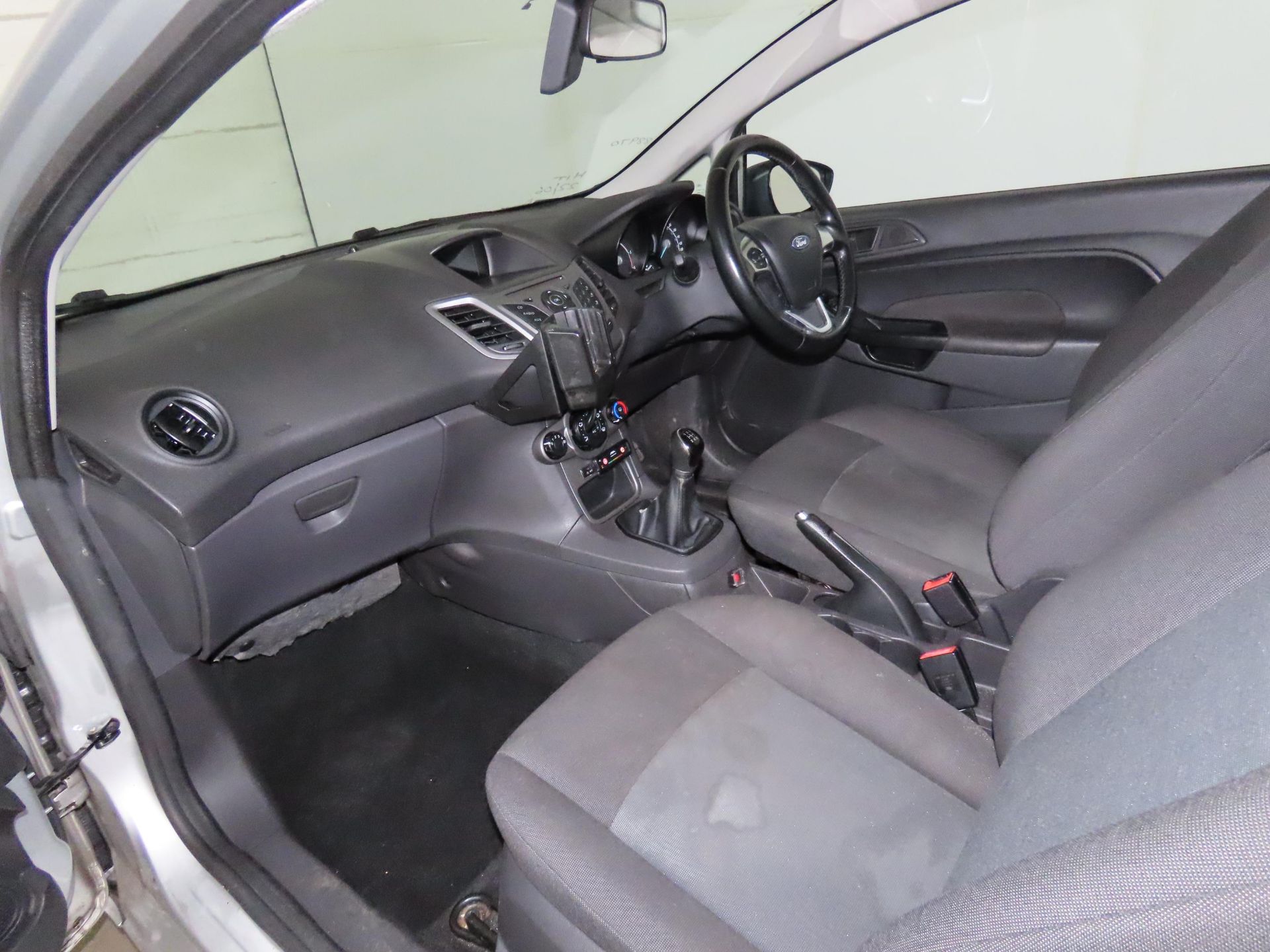 (On Sale) FORD FIESTA *LCV - PANEL VAN* (66 REG - EURO 6) '1.5 TDCI - STOP/START' *A/C* (1 OWNER) - Image 7 of 12