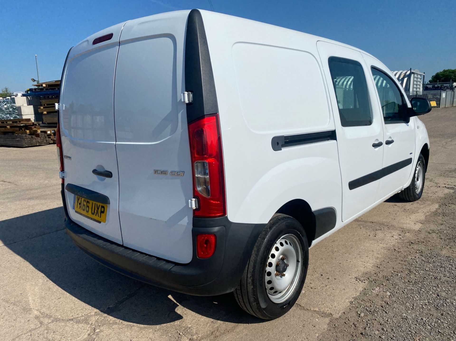 (On Sale) MERCEDES-BENZ CITAN 109 CDI *XLWB - 5 SETAER CREW VAN* (66 REG) *1 OWNER - FSH* (NO VAT) - Image 13 of 26