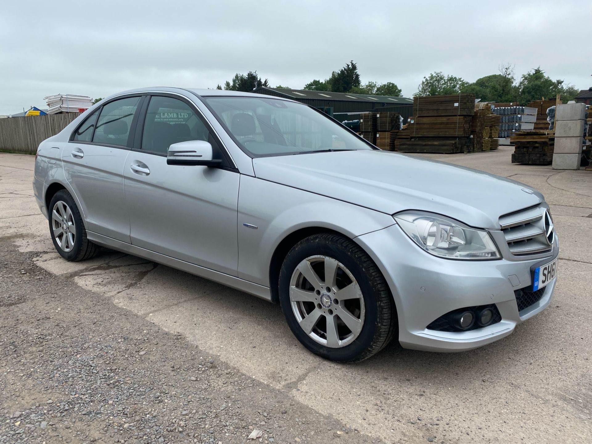 MERCEDES C220 CDI "BLUE EFFICIENCY" AUTO SPECIAL EQUIPMENT SALOON - 2012 MODEL - LOW MILES - LEATHER