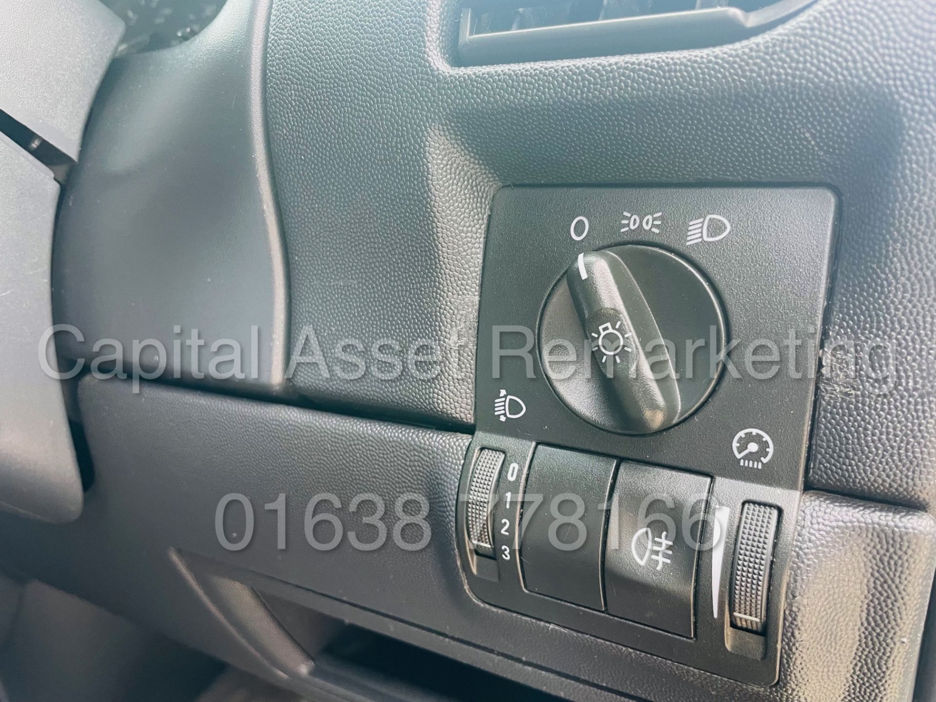 VAUXHALL COMBO CDTI *5 SEATER CREW VAN* (2011 - 11 REG) 'CDTI - 5 SPEED' (1 FORMER KEEPER) - Image 36 of 44