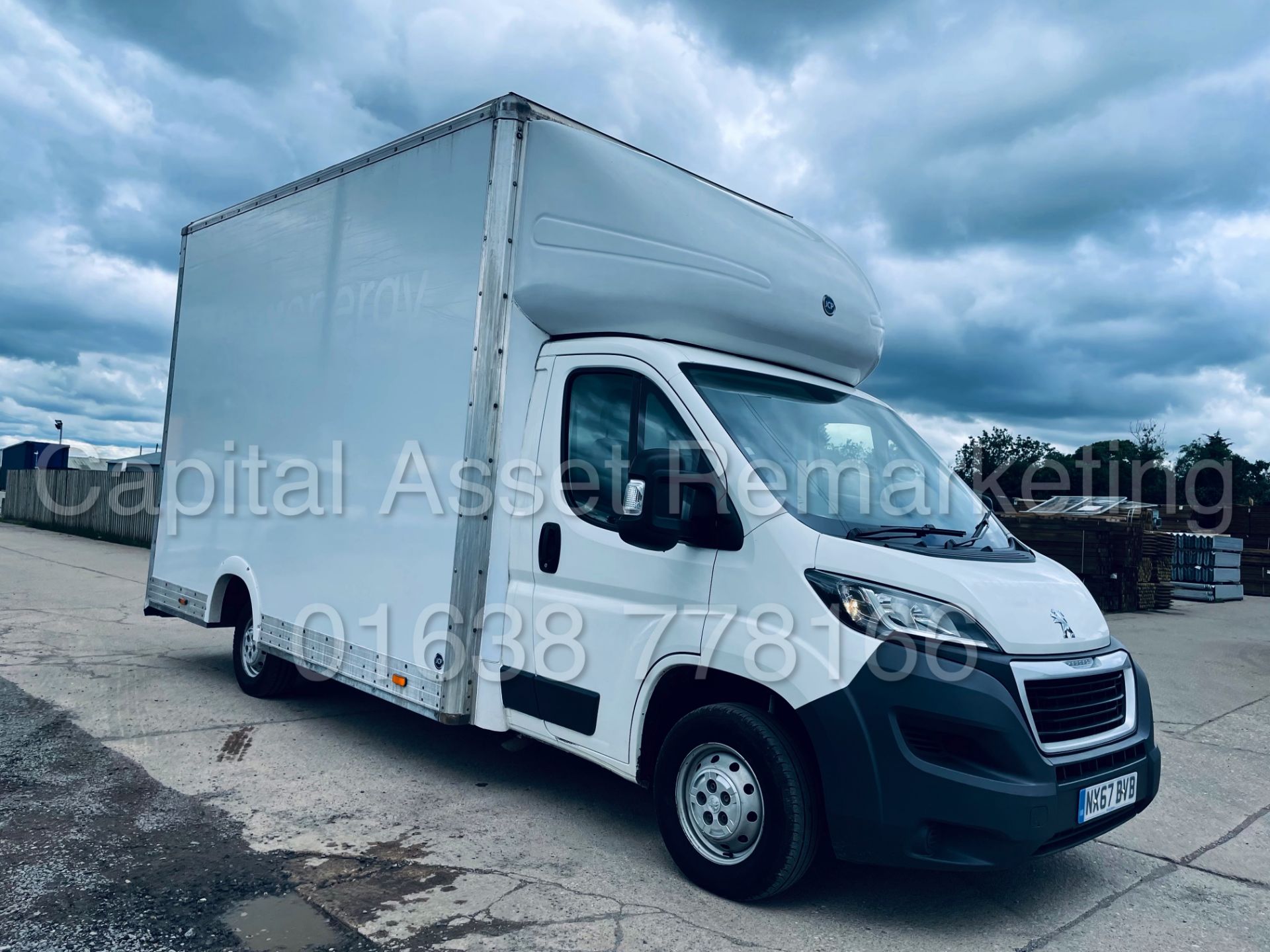 PEUGEOT BOXER 335 *LWB - LOW LOADER / LUTON BOX VAN* (2018 - EURO 6) '2.0 BLUE HDI -6 SPEED' *U-LEZ* - Image 3 of 41