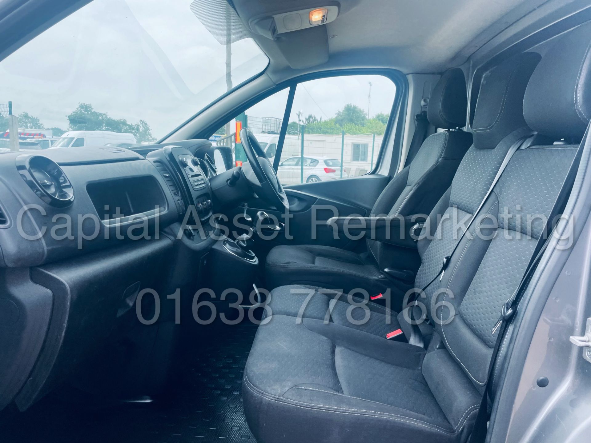 (On Sale) VAUXHALL VIVARO 2900 *SPORTIVE* (67 REG - EURO 6) '1.6 CDTI BI-TURBO - STOP/START' *A/C* - Image 19 of 39