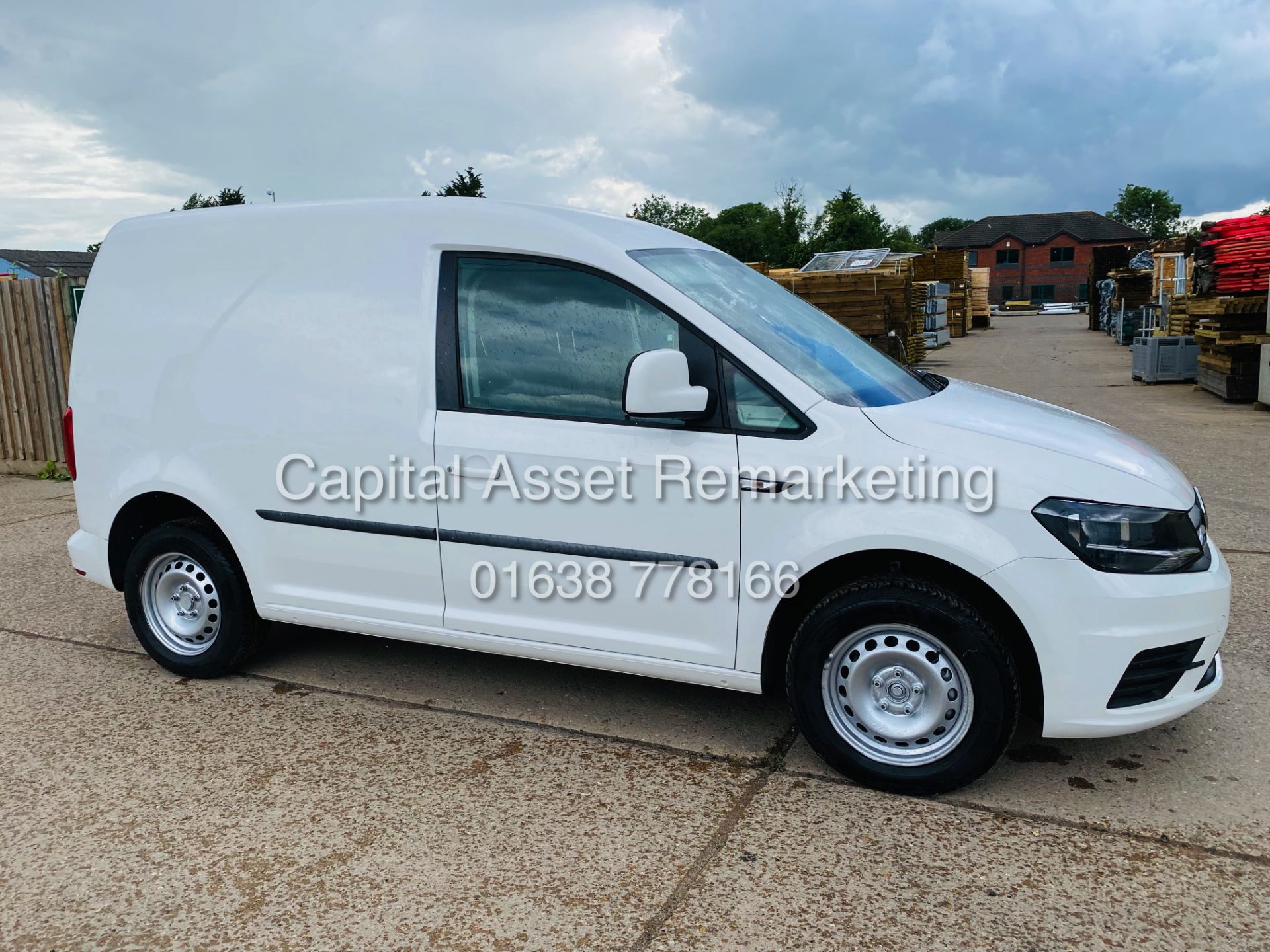 VW CADDY 2.0TDI (102) "TRENDLINE" (2019) REG - 1 KEEPER - AIR CON - START/STOP - FSH - HUGE SPEC!!!