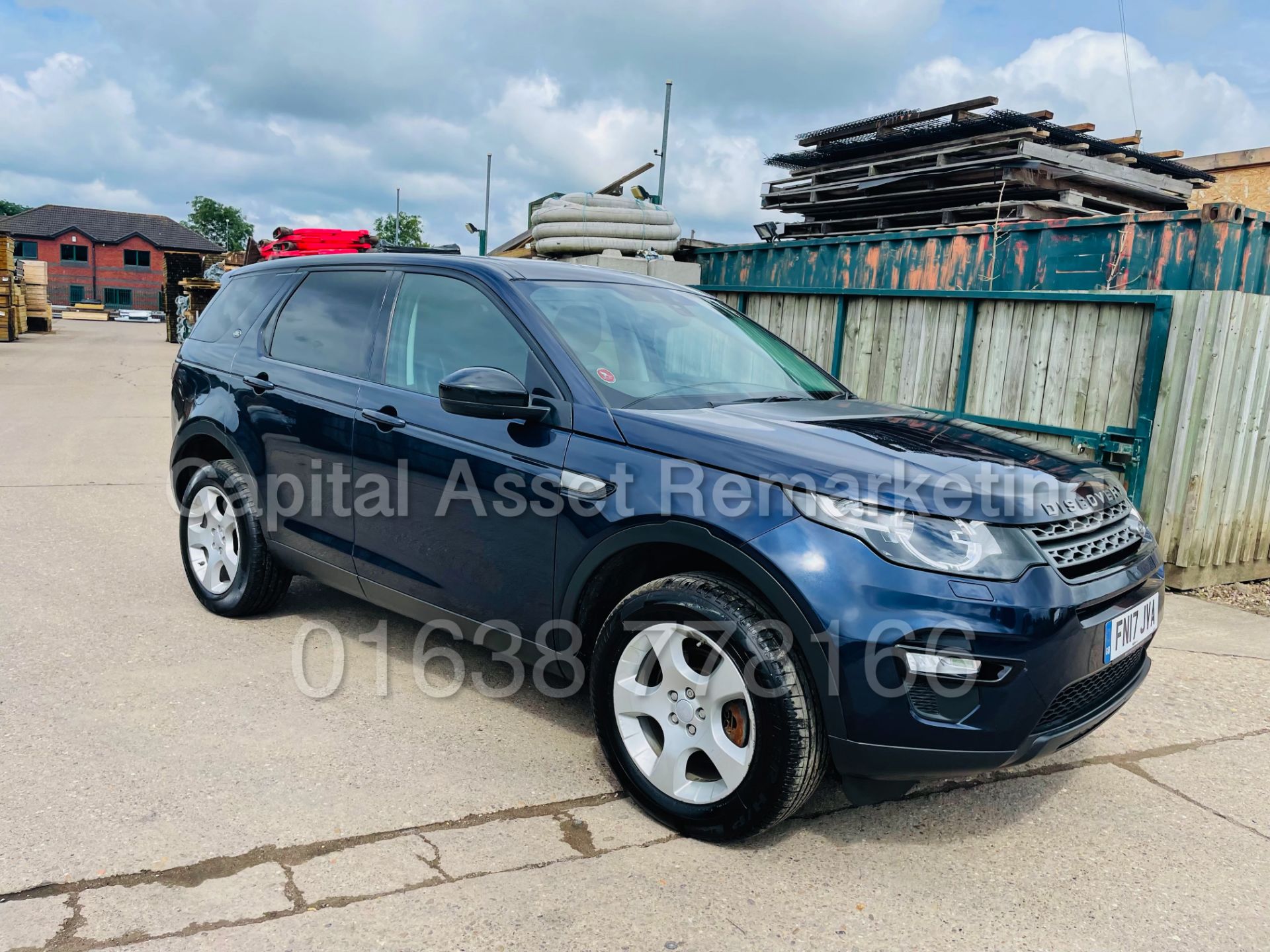 (On Sale) LAND ROVER DISCOVERY SPORT *SPECIAL EDITION* SUV (2017 - EURO 6) '2.0 TD4 - STOP/START' - Image 12 of 50