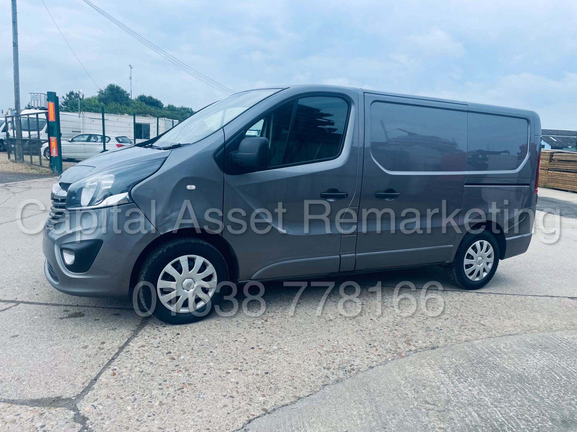 (On Sale) VAUXHALL VIVARO 2900 *SPORTIVE* (67 REG - EURO 6) '1.6 CDTI BI-TURBO - STOP/START' *A/C* - Image 8 of 39