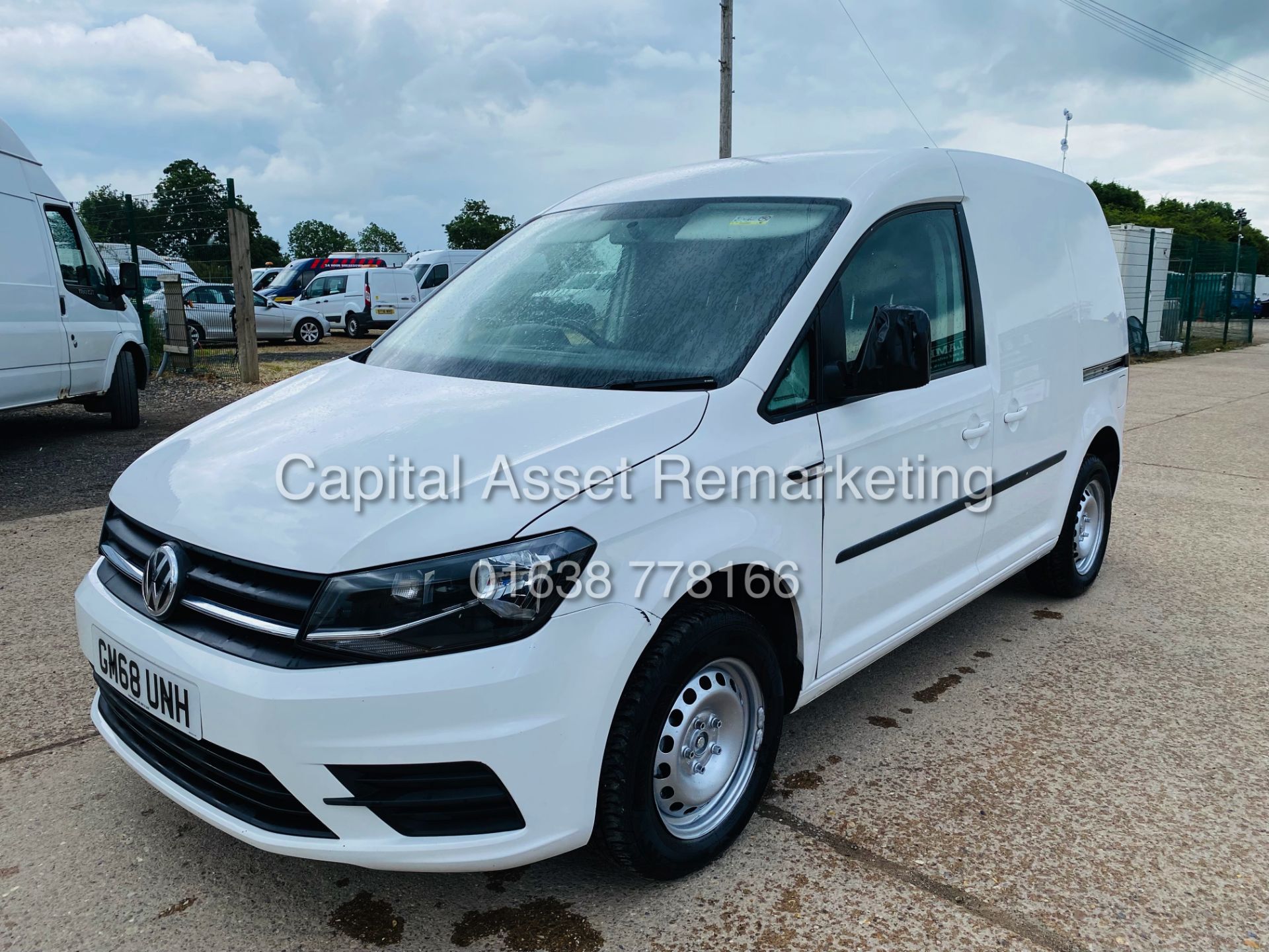 VW CADDY 2.0TDI (102) "TRENDLINE" (2019) REG - 1 KEEPER - AIR CON - START/STOP - FSH - HUGE SPEC!!! - Image 5 of 24