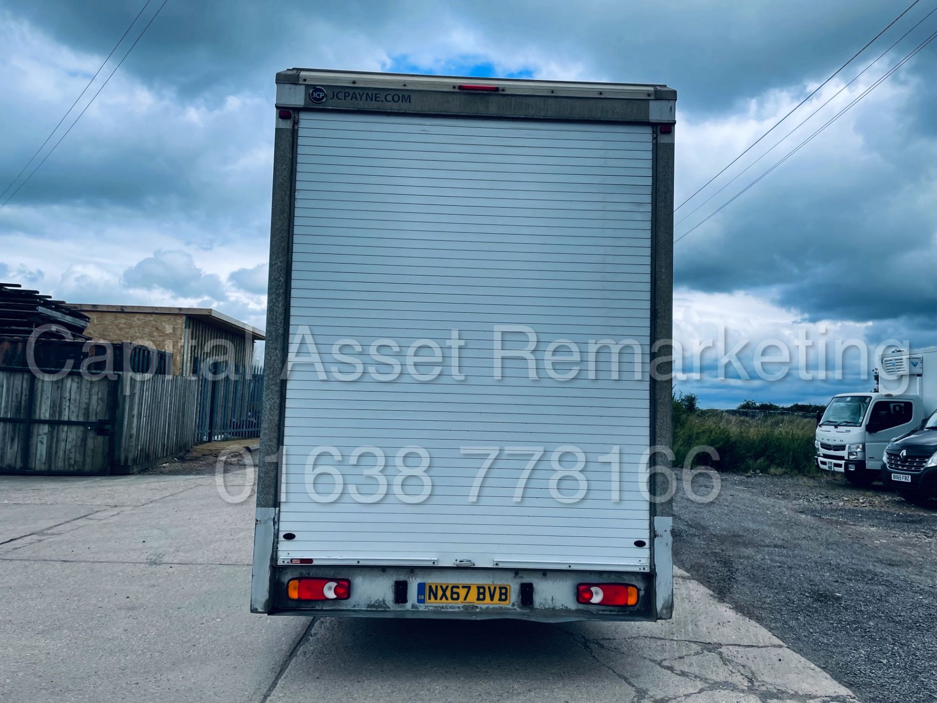 PEUGEOT BOXER 335 *LWB - LOW LOADER / LUTON BOX VAN* (2018 - EURO 6) '2.0 BLUE HDI -6 SPEED' *U-LEZ* - Image 11 of 41