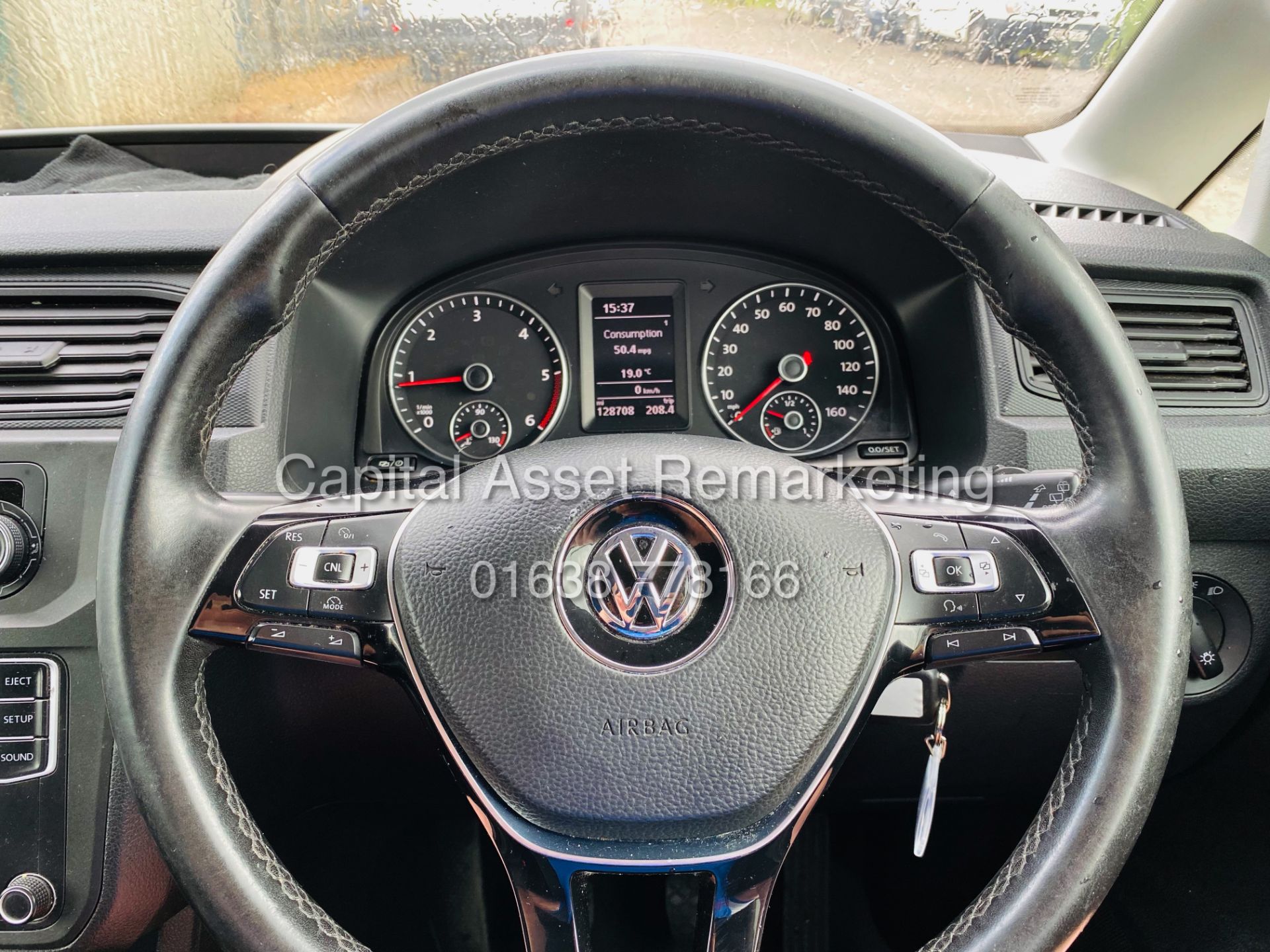 VW CADDY 2.0TDI (102) "TRENDLINE" (2019) REG - 1 KEEPER - AIR CON - START/STOP - FSH - HUGE SPEC!!! - Image 15 of 24