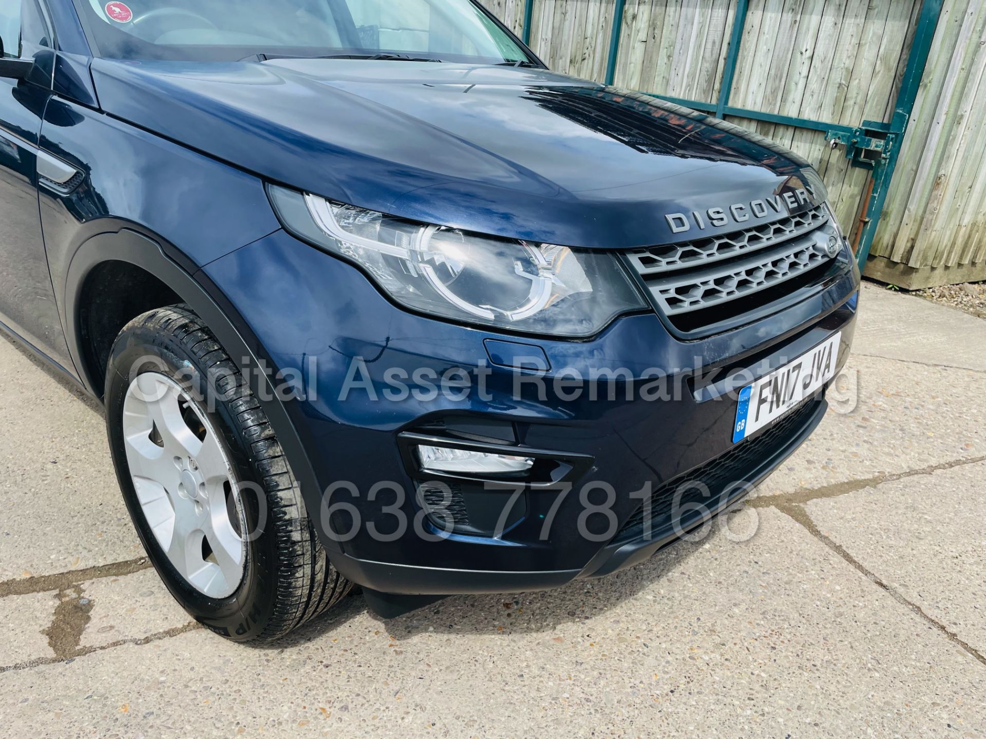 (On Sale) LAND ROVER DISCOVERY SPORT *SPECIAL EDITION* SUV (2017 - EURO 6) '2.0 TD4 - STOP/START' - Image 17 of 50