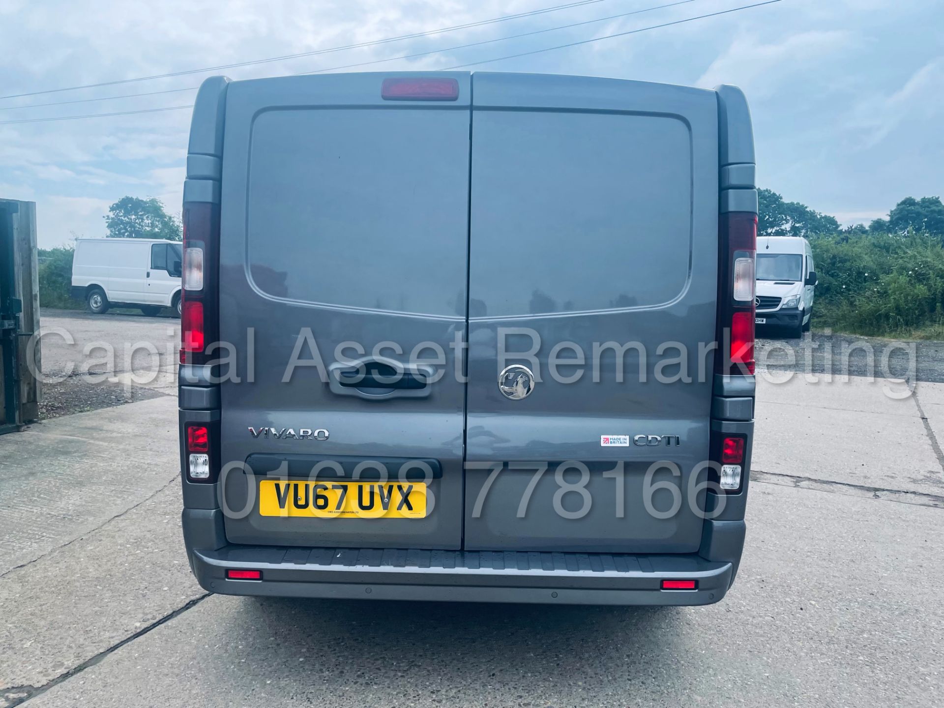 (On Sale) VAUXHALL VIVARO 2900 *SPORTIVE* (67 REG - EURO 6) '1.6 CDTI BI-TURBO - STOP/START' *A/C* - Image 11 of 39