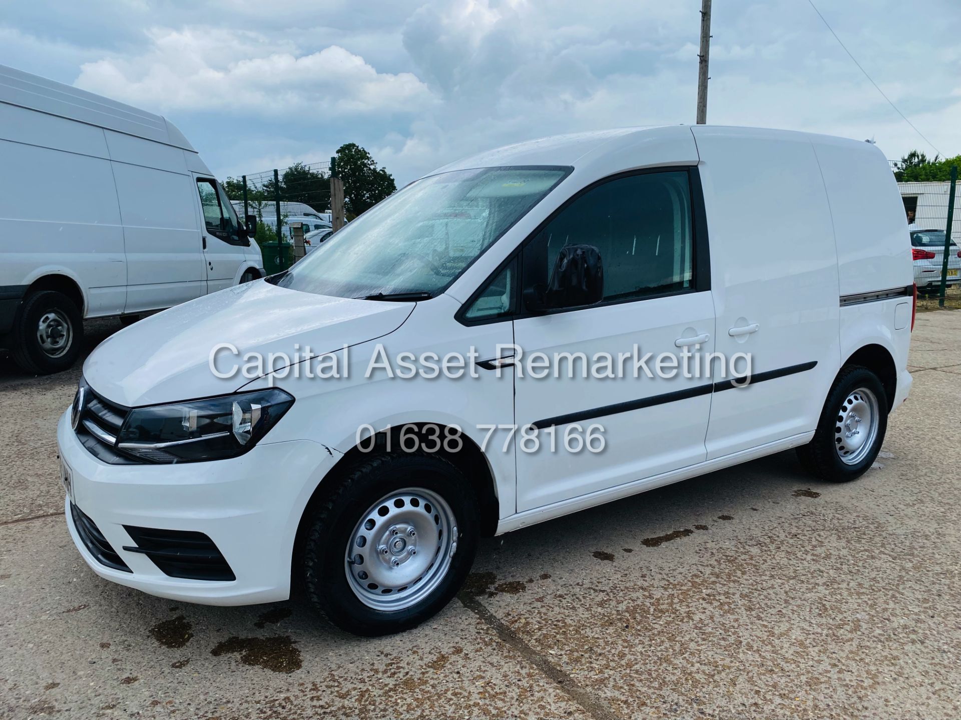 VW CADDY 2.0TDI (102) "TRENDLINE" (2019) REG - 1 KEEPER - AIR CON - START/STOP - FSH - HUGE SPEC!!! - Image 6 of 24