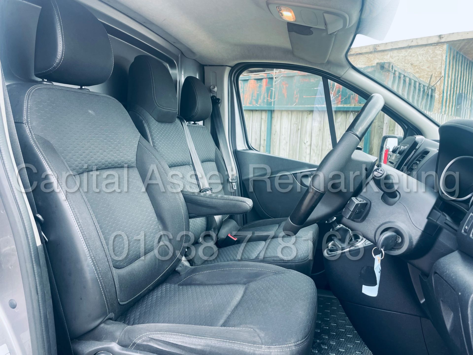 (On Sale) VAUXHALL VIVARO 2900 *SPORTIVE* (67 REG - EURO 6) '1.6 CDTI BI-TURBO - STOP/START' *A/C* - Image 24 of 39