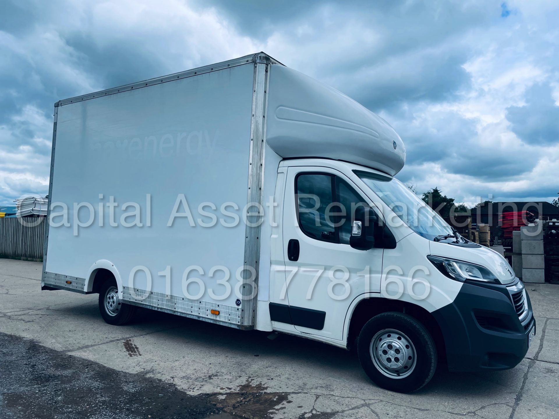 PEUGEOT BOXER 335 *LWB - LOW LOADER / LUTON BOX VAN* (2018 - EURO 6) '2.0 BLUE HDI -6 SPEED' *U-LEZ*