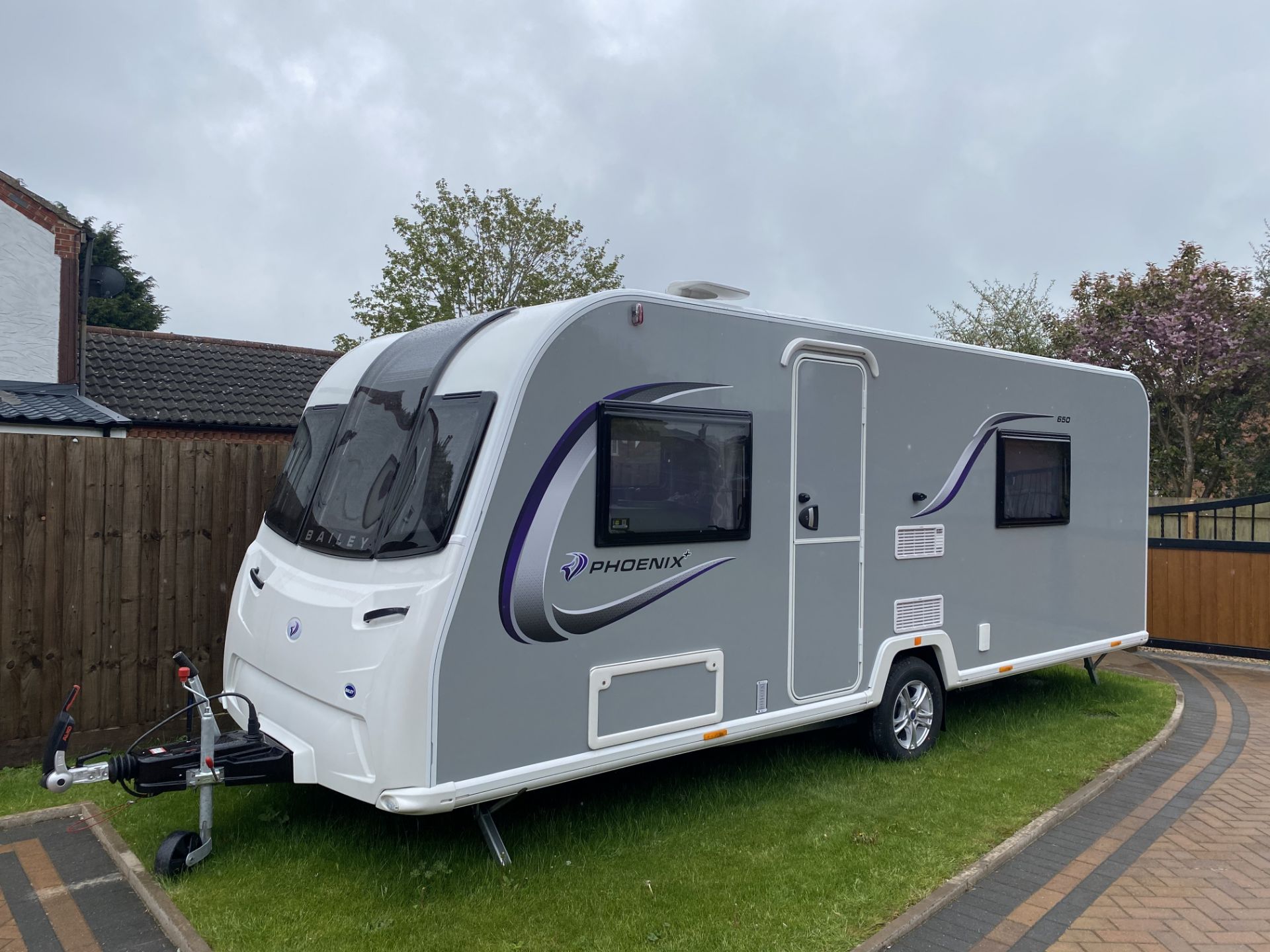 BAILEY PHOENIX 650 "5 BERTH TOURING CARAVAN "2021 UNUSED" - ALLOYS - TOP SPEC - LOOK!!