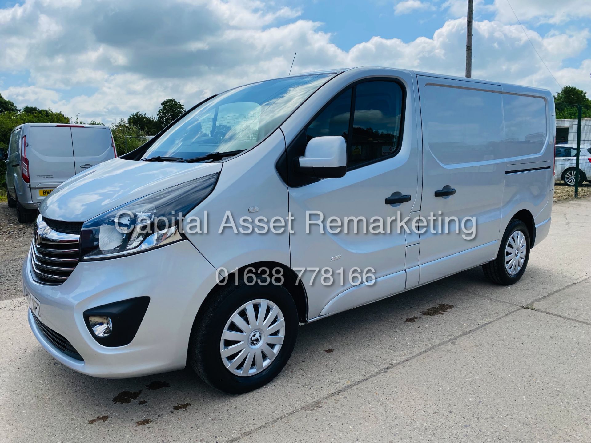 VAUXHALL VIVARO "SPORTIVE" CDTI 92018 MODEL) 1 OWNER FSH - AC - ELEC PACK - CRUISE - SILVER - Image 6 of 25