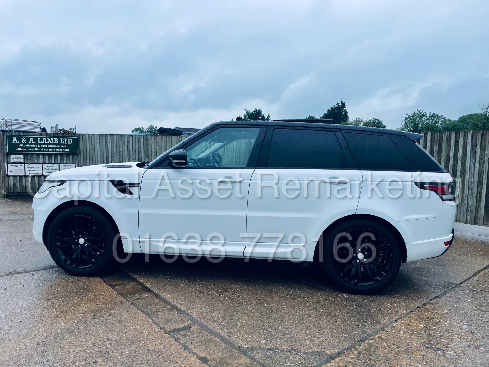 On Sale RANGE ROVER SPORT *SPECIAL EDITION* (2014) '3.0 TDV6 - AUTO' *SAT NAV & PAN ROOF* (TOP SPEC) - Image 4 of 54
