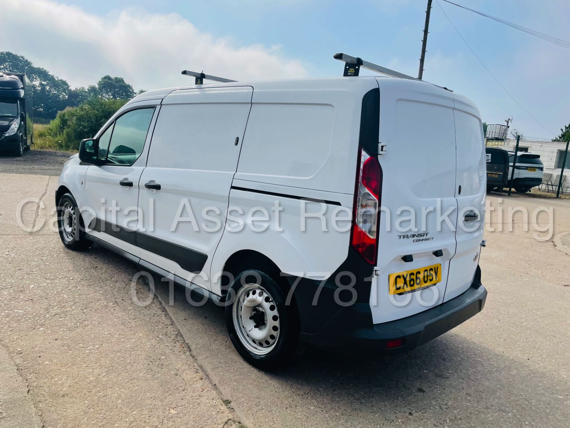 FORD TRANSIT CONNECT 240 *LWB - PANEL VAN* (2017 - EURO 6) '1.5 TDCI - 100 BHP' *U-LEZ* (NO VAT) - Image 10 of 37