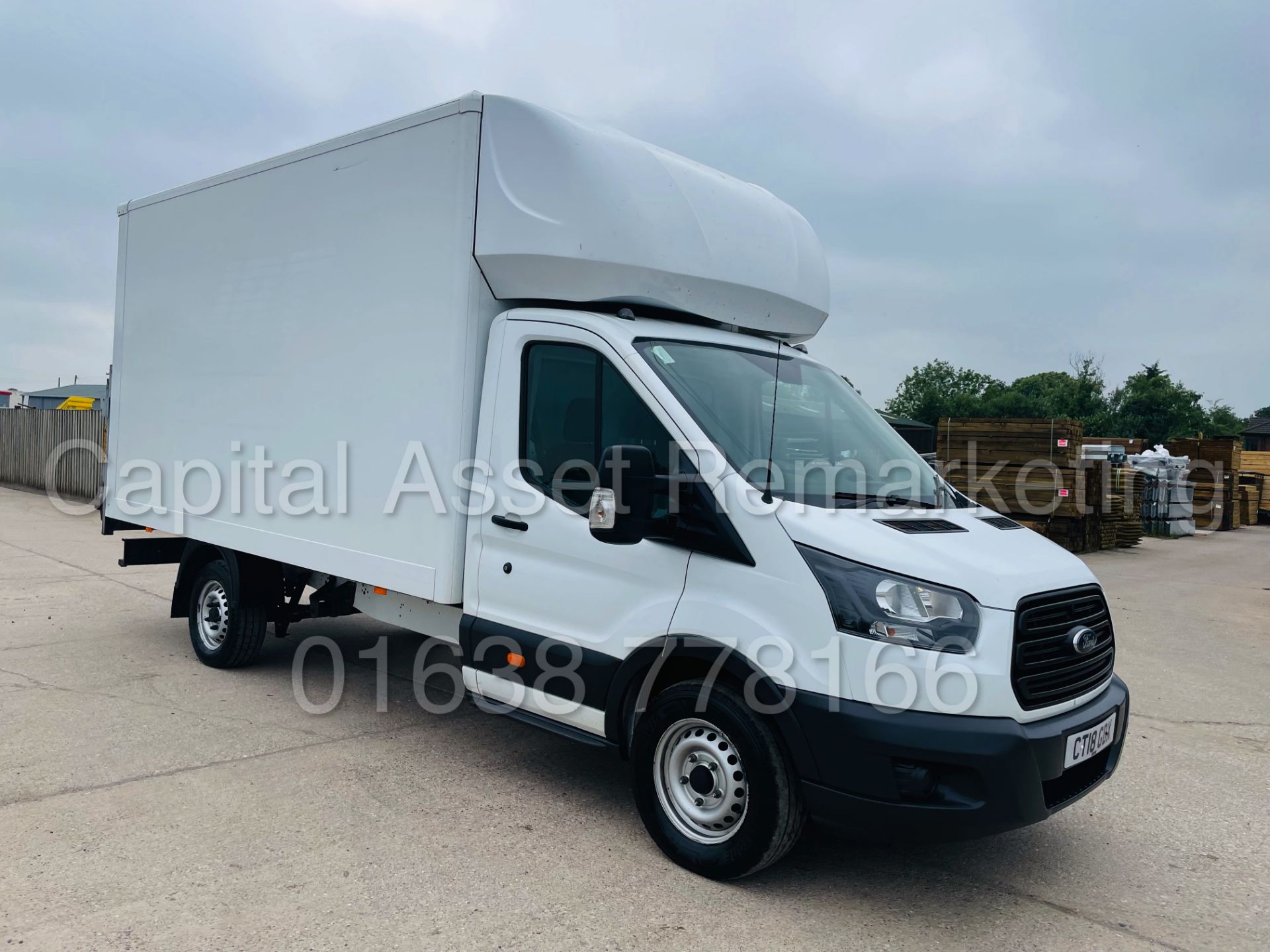 FORD TRANSIT T350 *LWB -LUTON / BOX VAN* (2018 - EURO 6) '2.0 TDCI - 130 BHP - 6 SPEED' *TAIL-LIFT* - Image 2 of 45