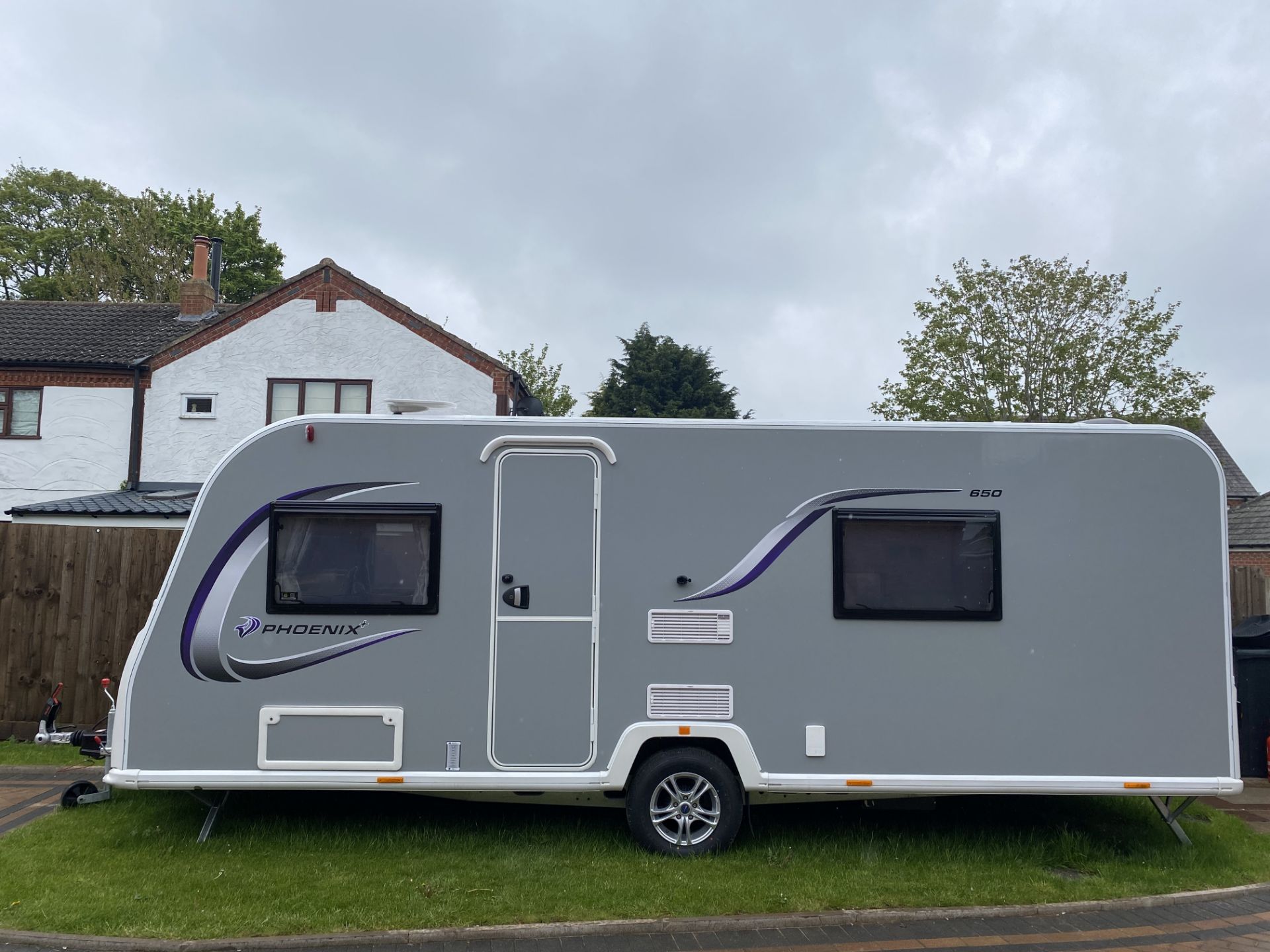 BAILEY PHOENIX 650 "5 BERTH TOURING CARAVAN "2021 UNUSED" - ALLOYS - TOP SPEC - LOOK!! - Image 2 of 24