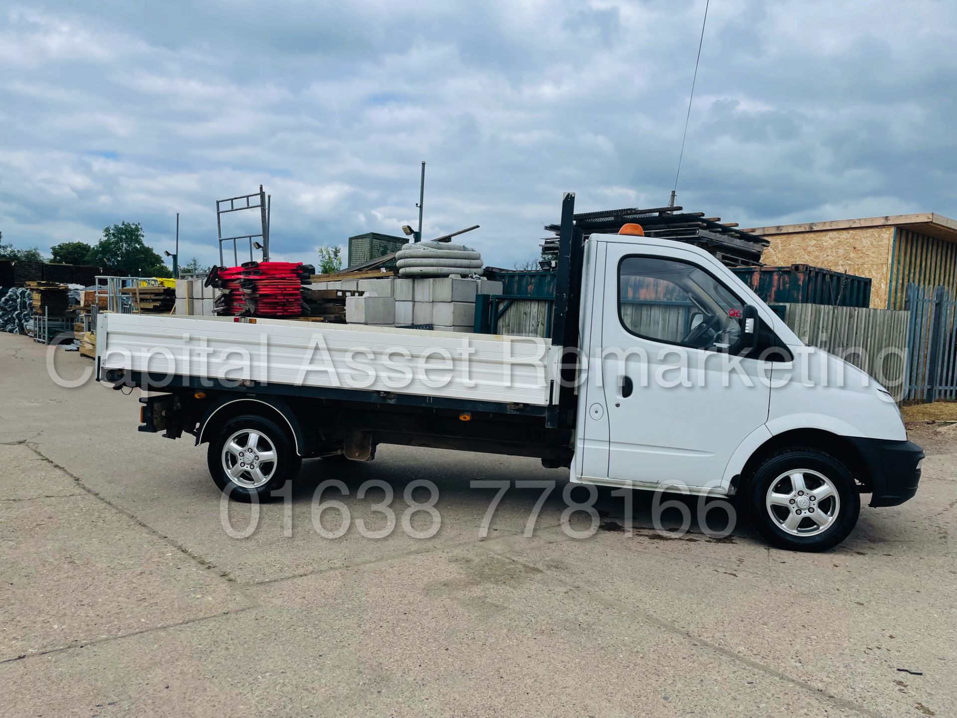 (On Sale) LDV V80 *LWB DROPSIDE* (67 REG - EURO 6) '2.5 DIESEL - 133 BHP - 6 SPEED *A/C* (1 OWNER) - Image 14 of 37