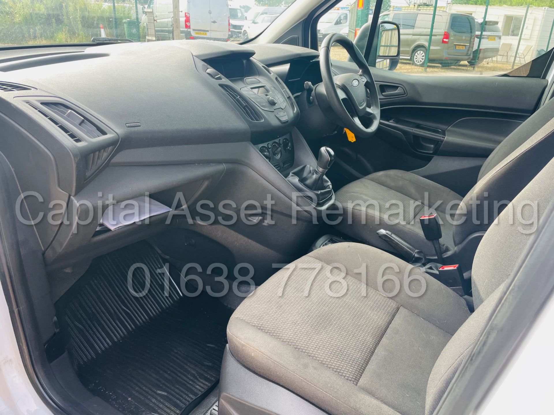 FORD TRANSIT CONNECT 240 *LWB - PANEL VAN* (2017 - EURO 6) '1.5 TDCI - 100 BHP' *U-LEZ* (NO VAT) - Image 19 of 37