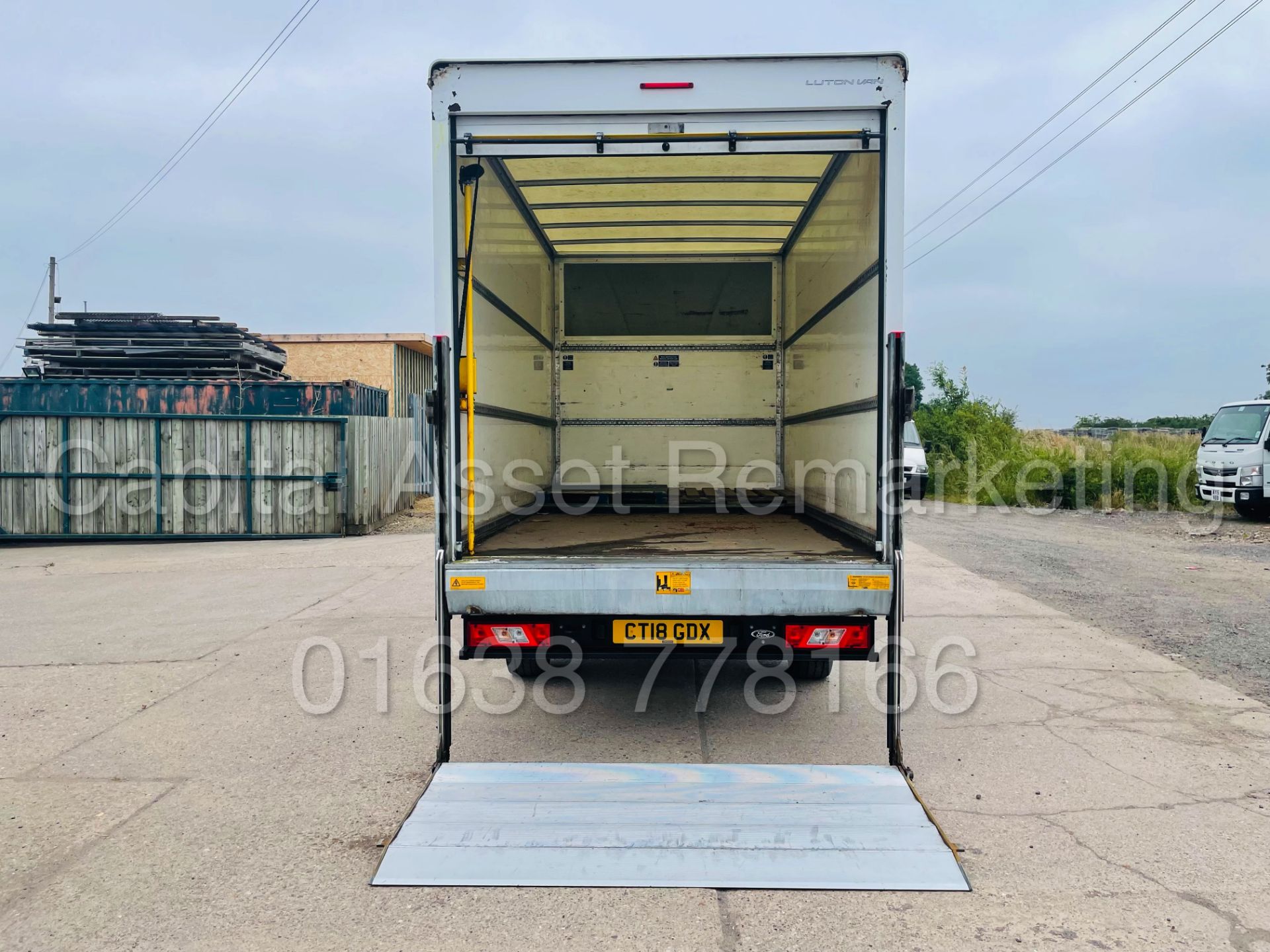 FORD TRANSIT T350 *LWB -LUTON / BOX VAN* (2018 - EURO 6) '2.0 TDCI - 130 BHP - 6 SPEED' *TAIL-LIFT* - Image 24 of 45