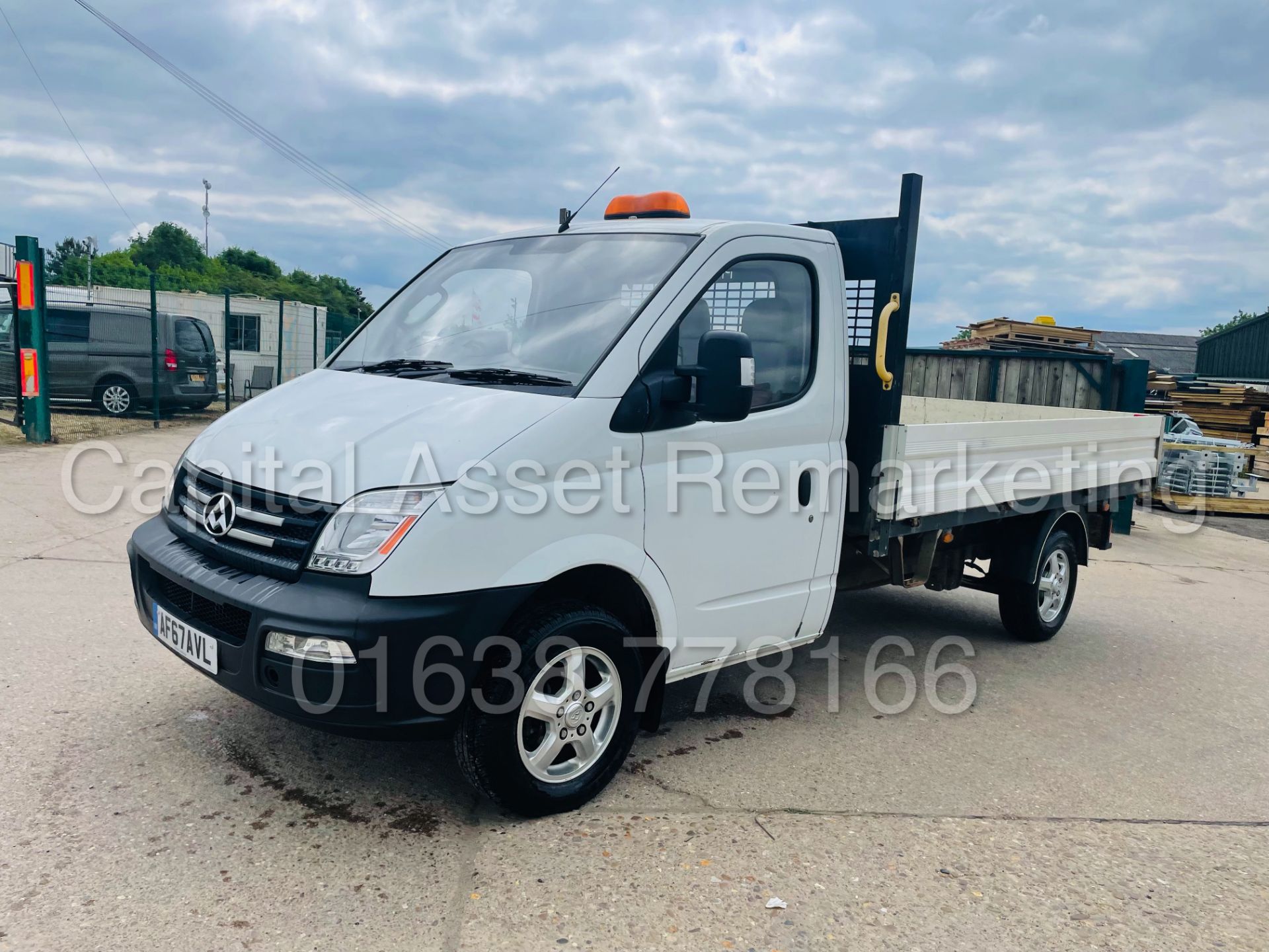 (On Sale) LDV V80 *LWB DROPSIDE* (67 REG - EURO 6) '2.5 DIESEL - 133 BHP - 6 SPEED *A/C* (1 OWNER) - Image 6 of 37