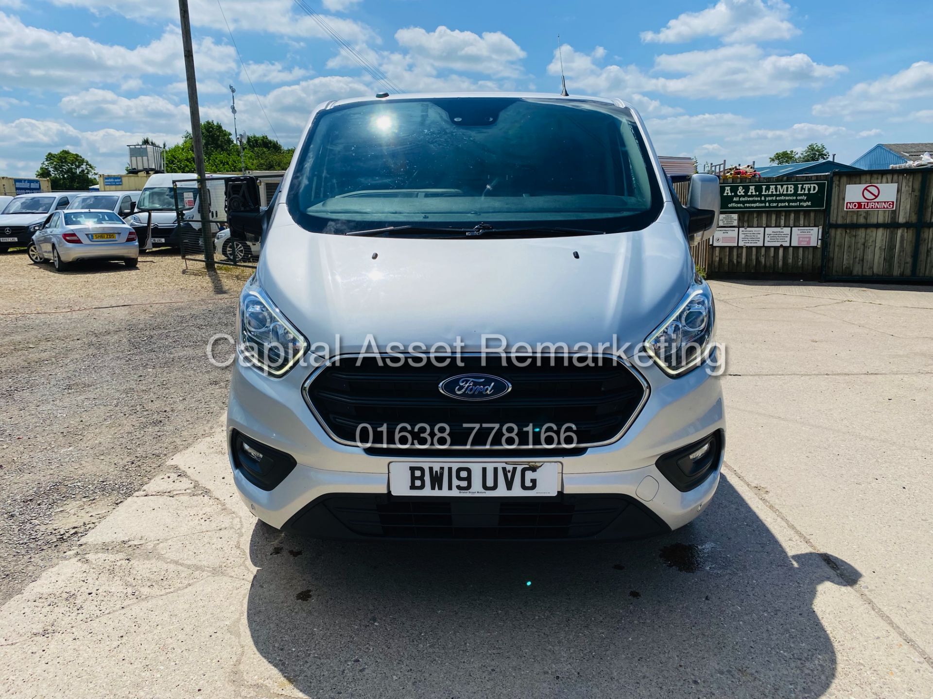 FORD TRANSIT CUSTOM 2.0TDCI "LIMITED 300" (19 REG) 1 OWNER - AC - CRUISE - ELE PACK - ALLOYS - Image 3 of 22