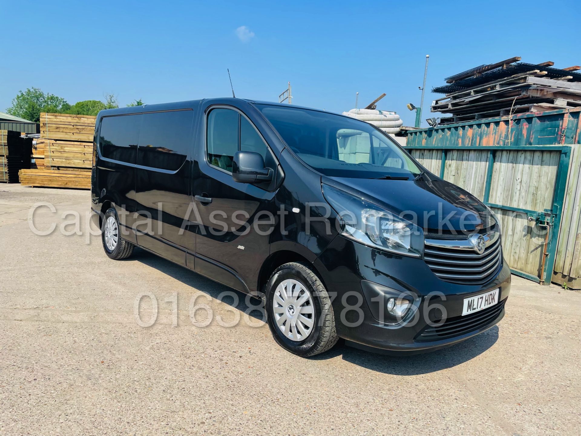 (On Sale) VAUXHALL VIVARO 2900 *SPORTIVE* LWB-PANEL VAN (2017 -EURO 6) '1.6 CDTI - STOP/START' *A/C* - Image 13 of 41