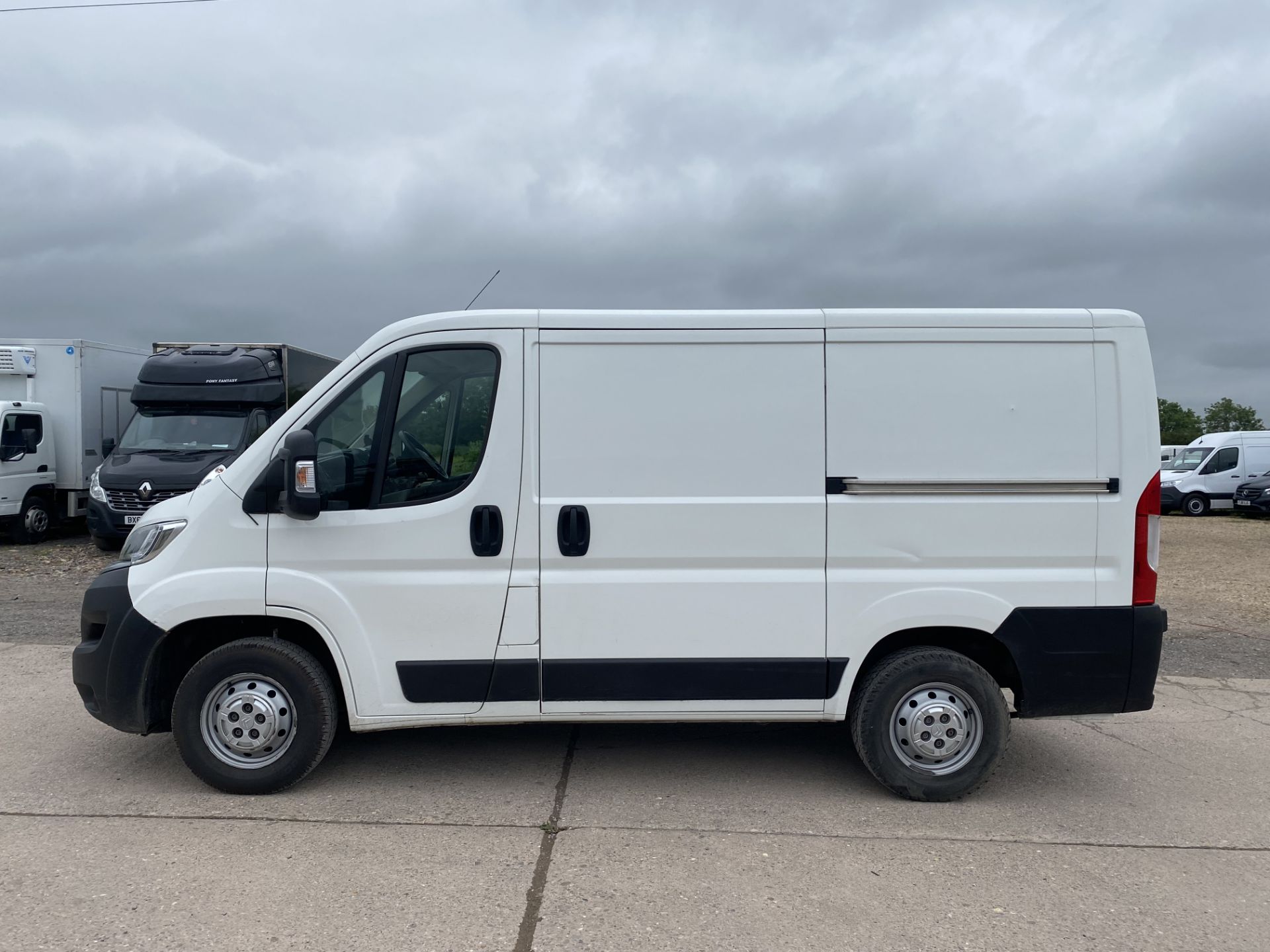 ON SALE CITROEN RELAY 30 L1H1 "ENTERPRISE" 2.0HDI "EURO 6" (110) SWB - 2019 MODEL - AIR CON - - Image 3 of 16