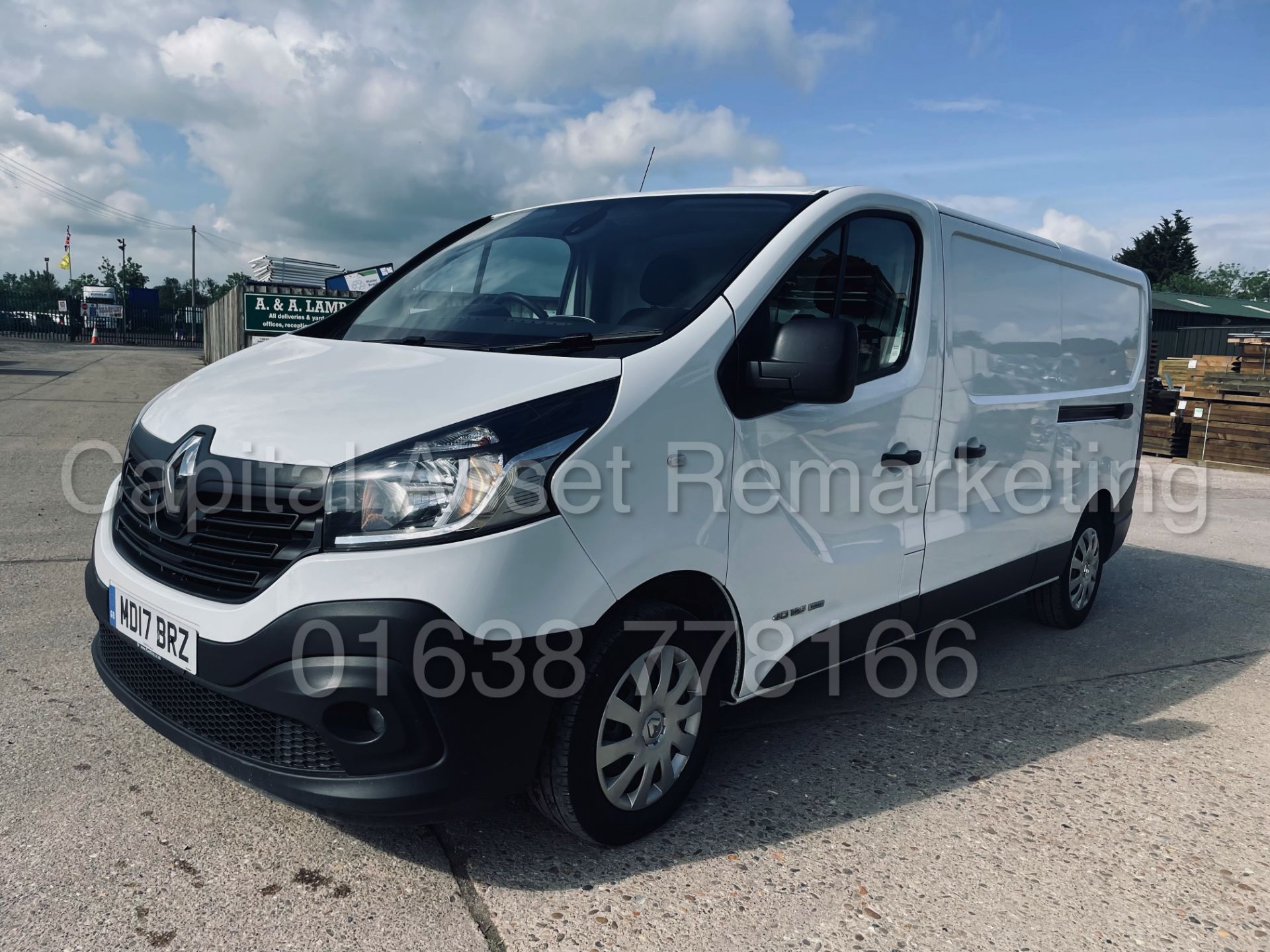 RENAULT TRAFIC LL29 *BUSINESS ENERGY* LWB PANEL VAN (2017 - EURO 6) '1.6 DCI' *A/C - SAT NAV* - Image 5 of 44