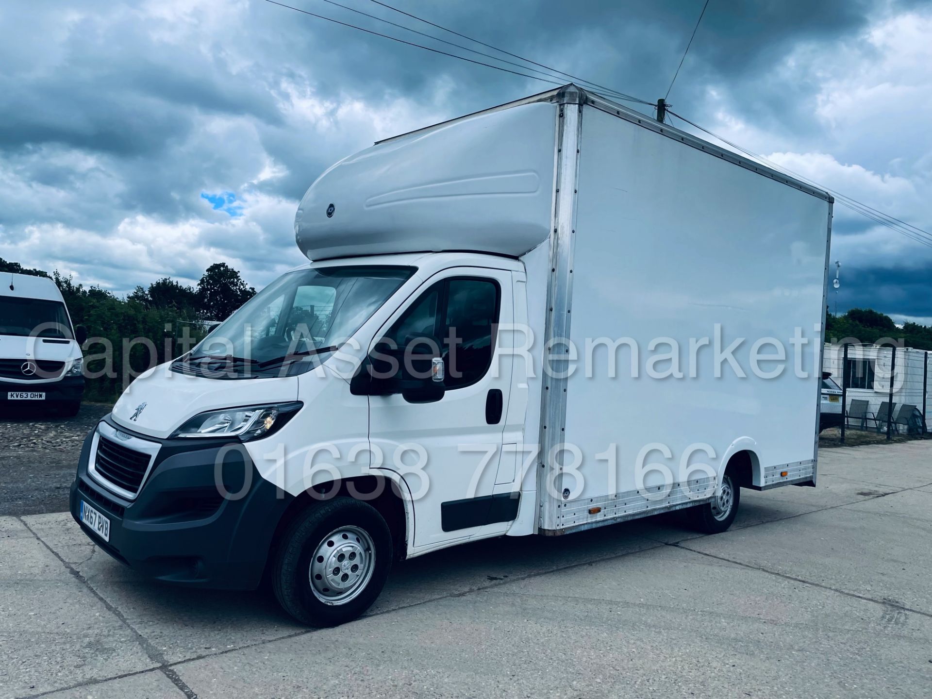 PEUGEOT BOXER *LWB - LOW LOADER / LUTON BOX VAN* (2018 - EURO 6) '2.0 BLUE HDI - 6 SPEED' *U-LEZ* - Bild 3 aus 41