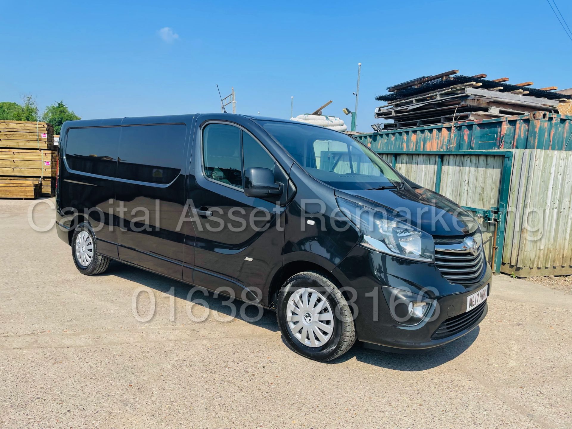 (On Sale) VAUXHALL VIVARO 2900 *SPORTIVE* LWB-PANEL VAN (2017 -EURO 6) '1.6 CDTI - STOP/START' *A/C* - Image 12 of 41