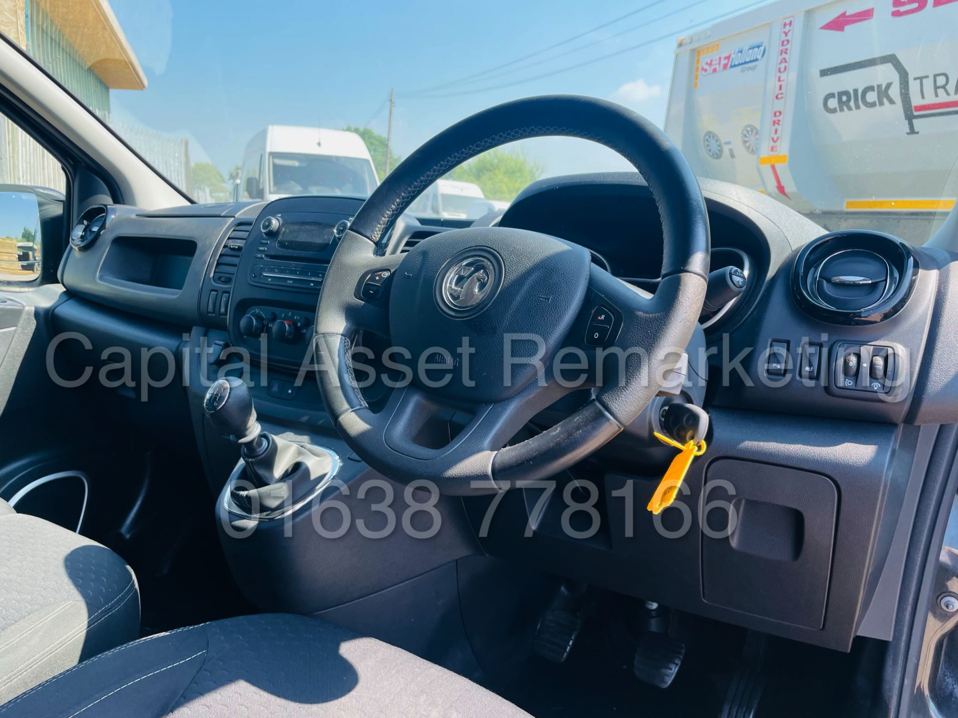 (On Sale) VAUXHALL VIVARO 2900 *SPORTIVE* LWB-PANEL VAN (2017 -EURO 6) '1.6 CDTI - STOP/START' *A/C* - Image 29 of 41