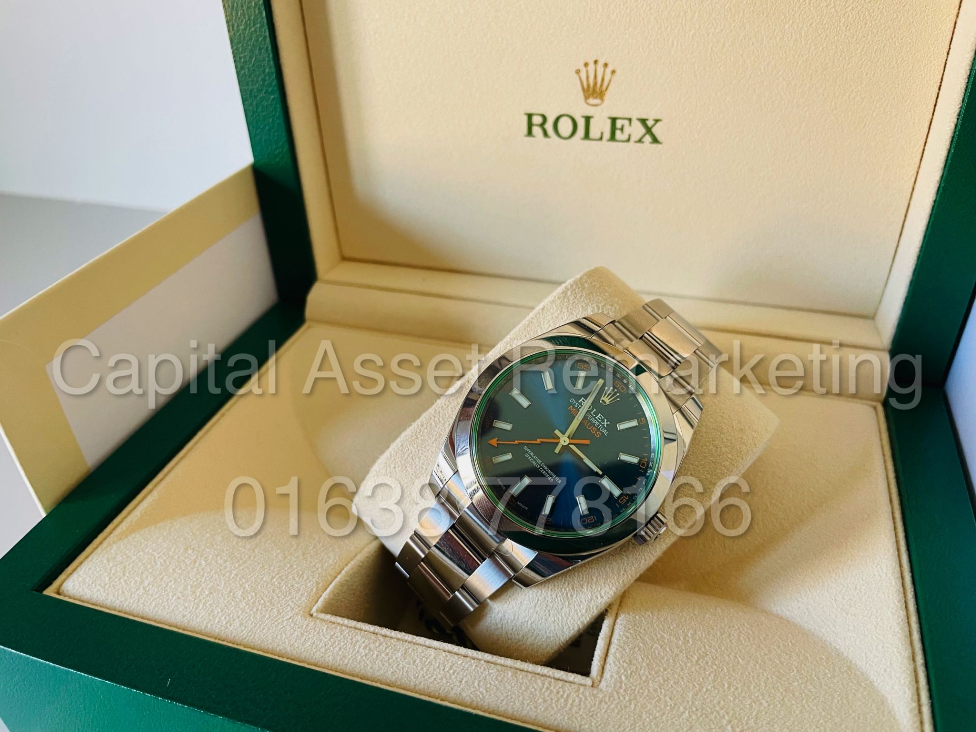 (On Sale) ROLEX MILGAUSS 40MM *OYSTER STEEL* (2021 - BRAND NEW / UNWORN) *GREAT INVESTMENT* (NO VAT) - Image 9 of 13