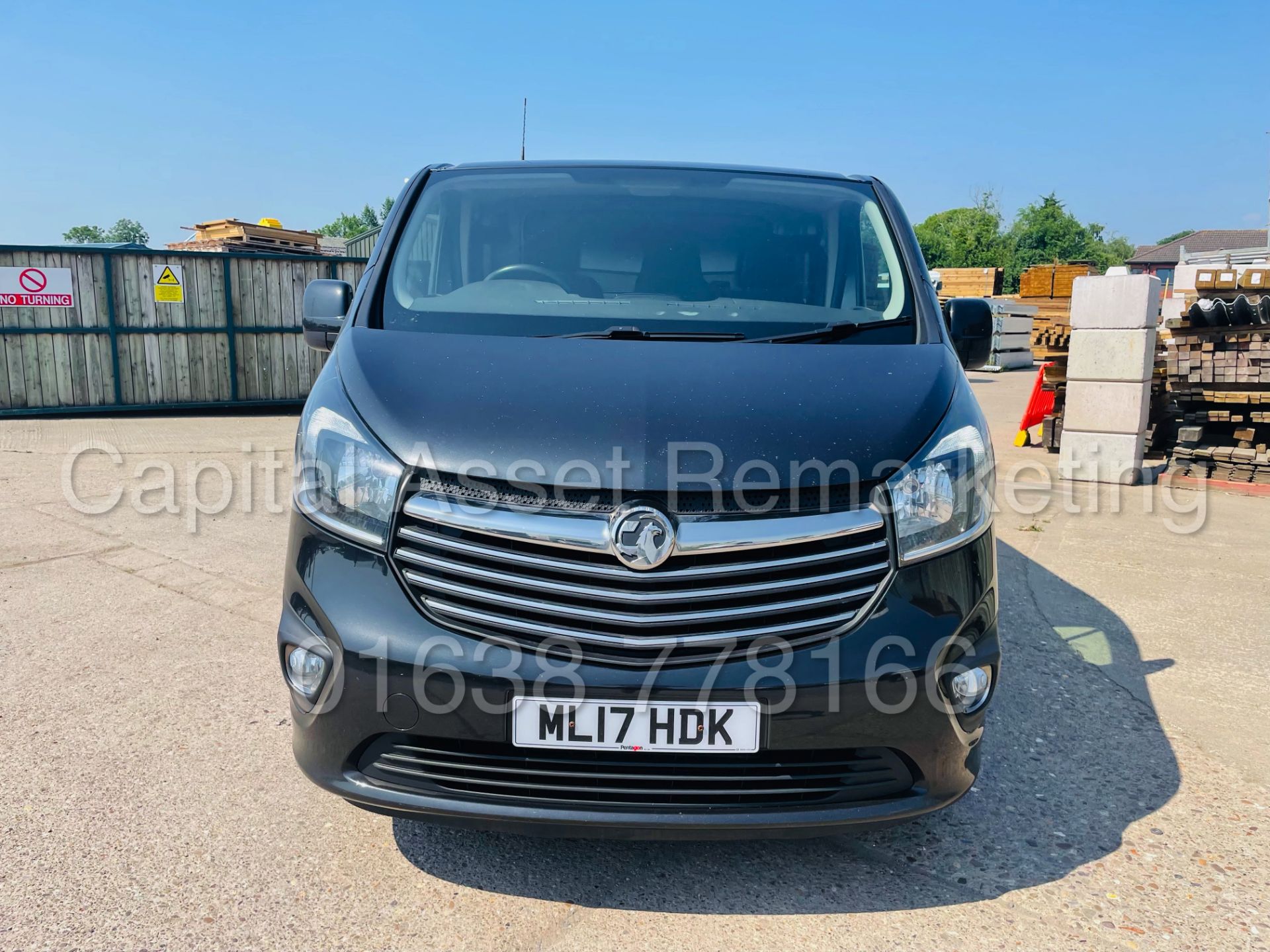 (On Sale) VAUXHALL VIVARO 2900 *SPORTIVE* LWB-PANEL VAN (2017 -EURO 6) '1.6 CDTI - STOP/START' *A/C* - Image 14 of 41