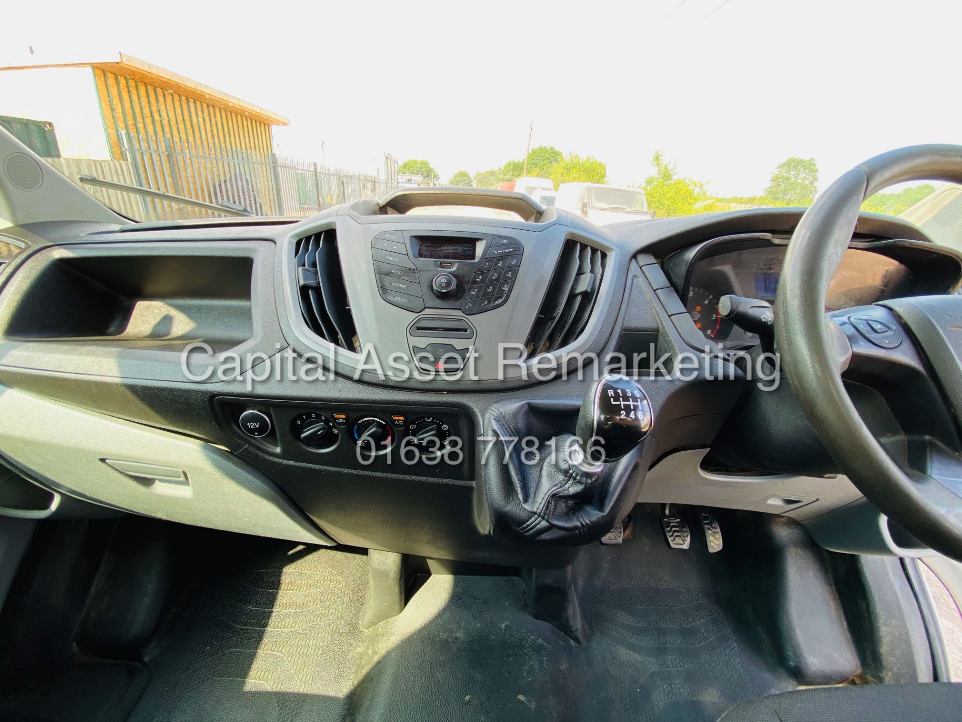 ON SALE FORD TRANSIT 2.0TDCI "130BHP" 14FT ALLOY DROPSIDE (2019 MODEL) TAIL-LIFT AIR CON 1 OWNER FSH - Image 17 of 20