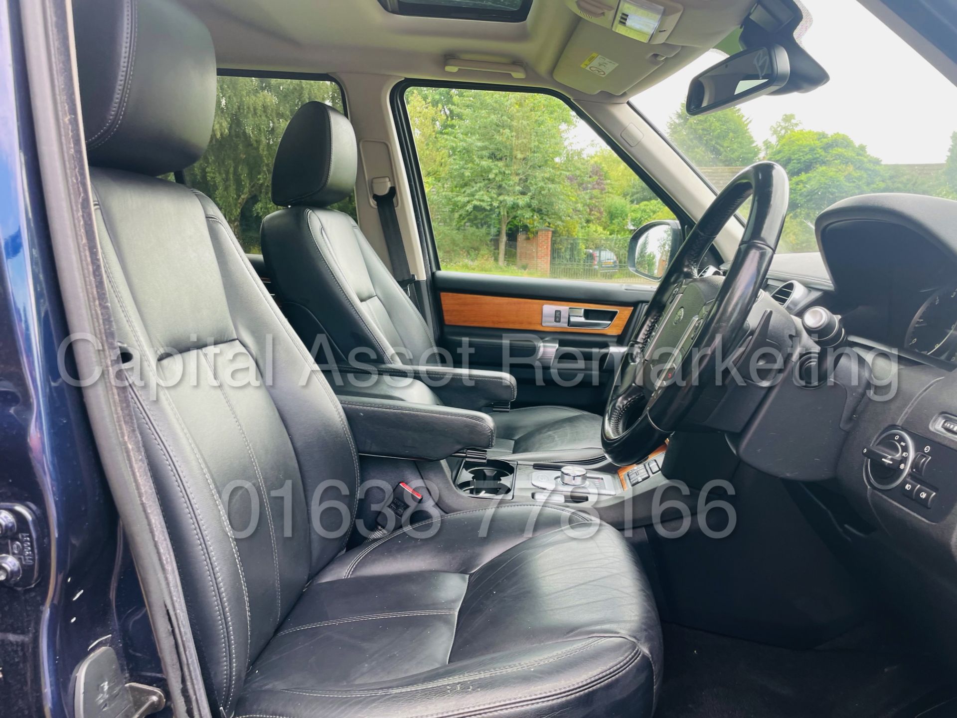 LAND ROVER DISCOVERY 4 *HSE* 7 SEATER SUV (2014 - NEW MODEL) '3.0 SDV6 - 255 BHP - 8 SPEED AUTO' - Bild 43 aus 61